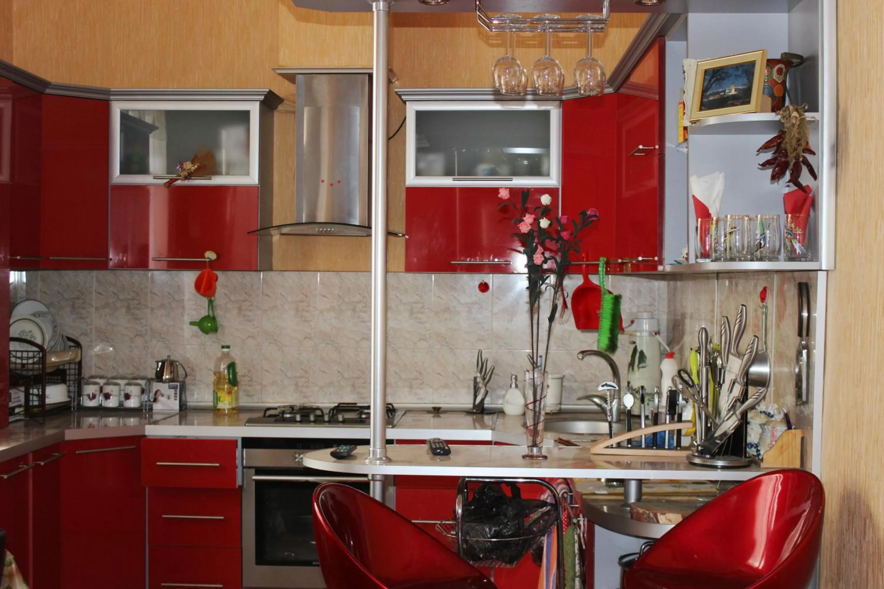 Kitchen/Kitchenette in Nika's Guest House