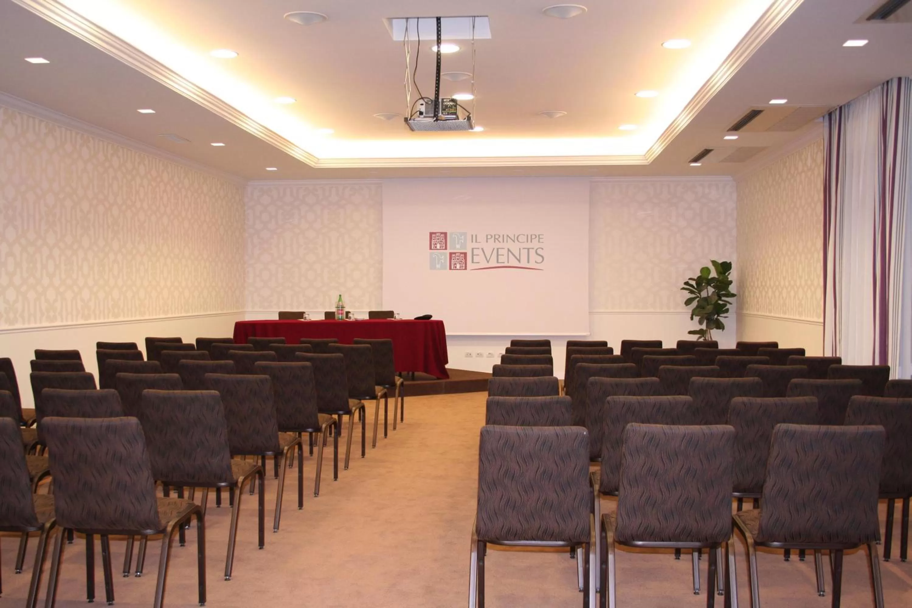 Business facilities in Il Principe Hotel Catania