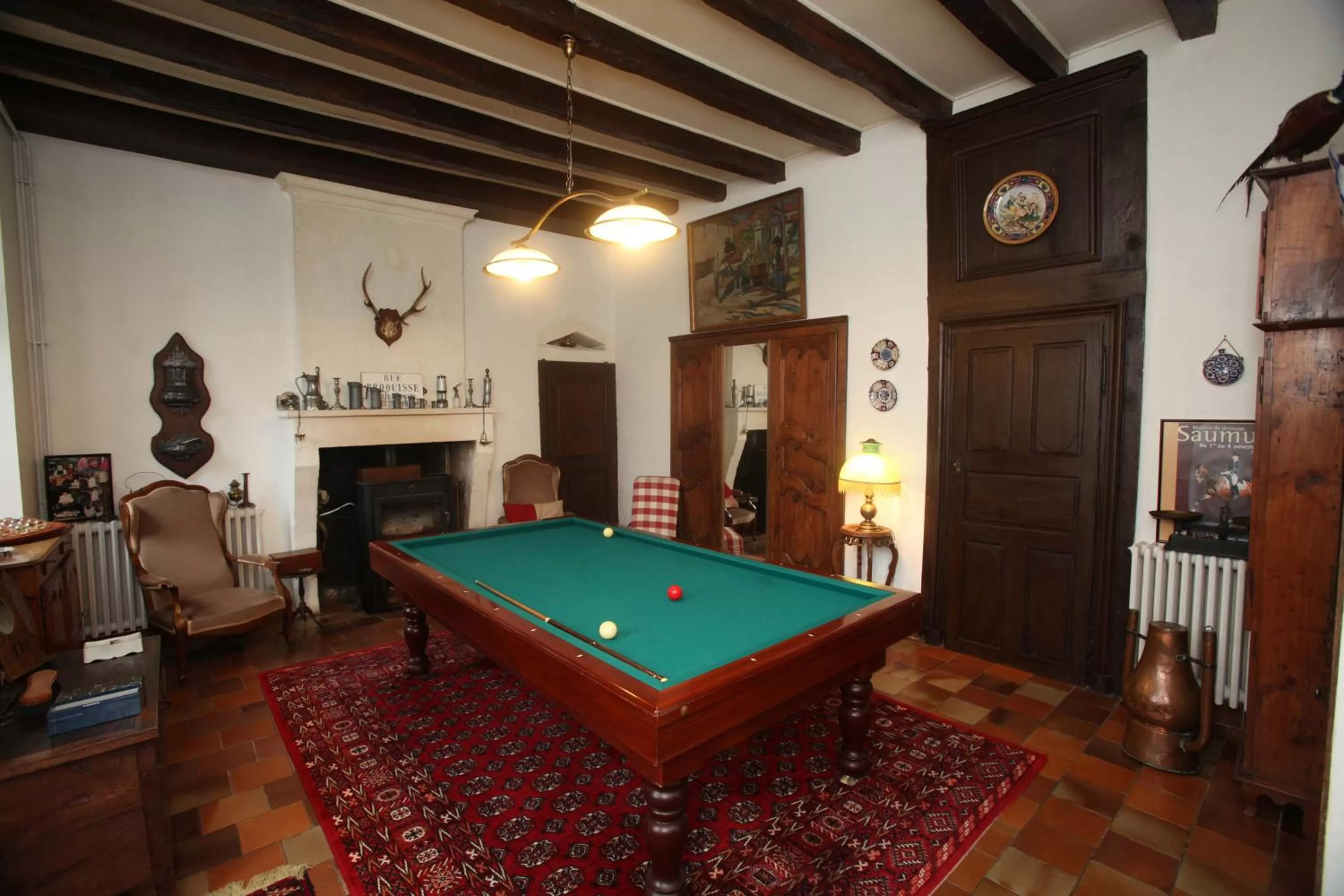 Billiard in Le Logis De Ruelle