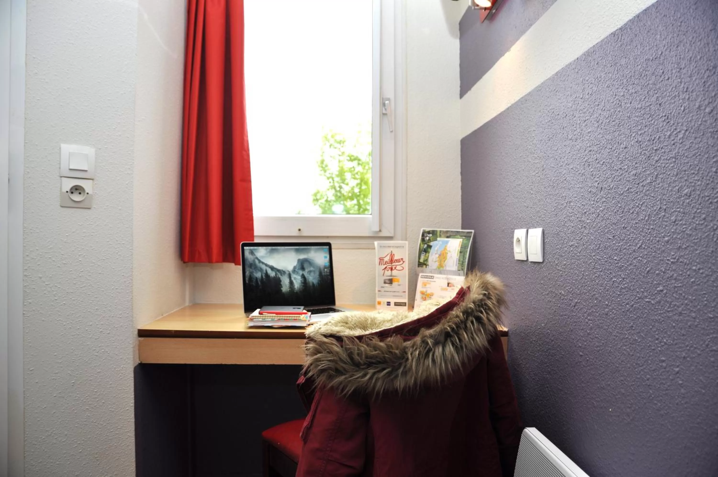 Bedroom in Premiere Classe Niort Est - Chauray