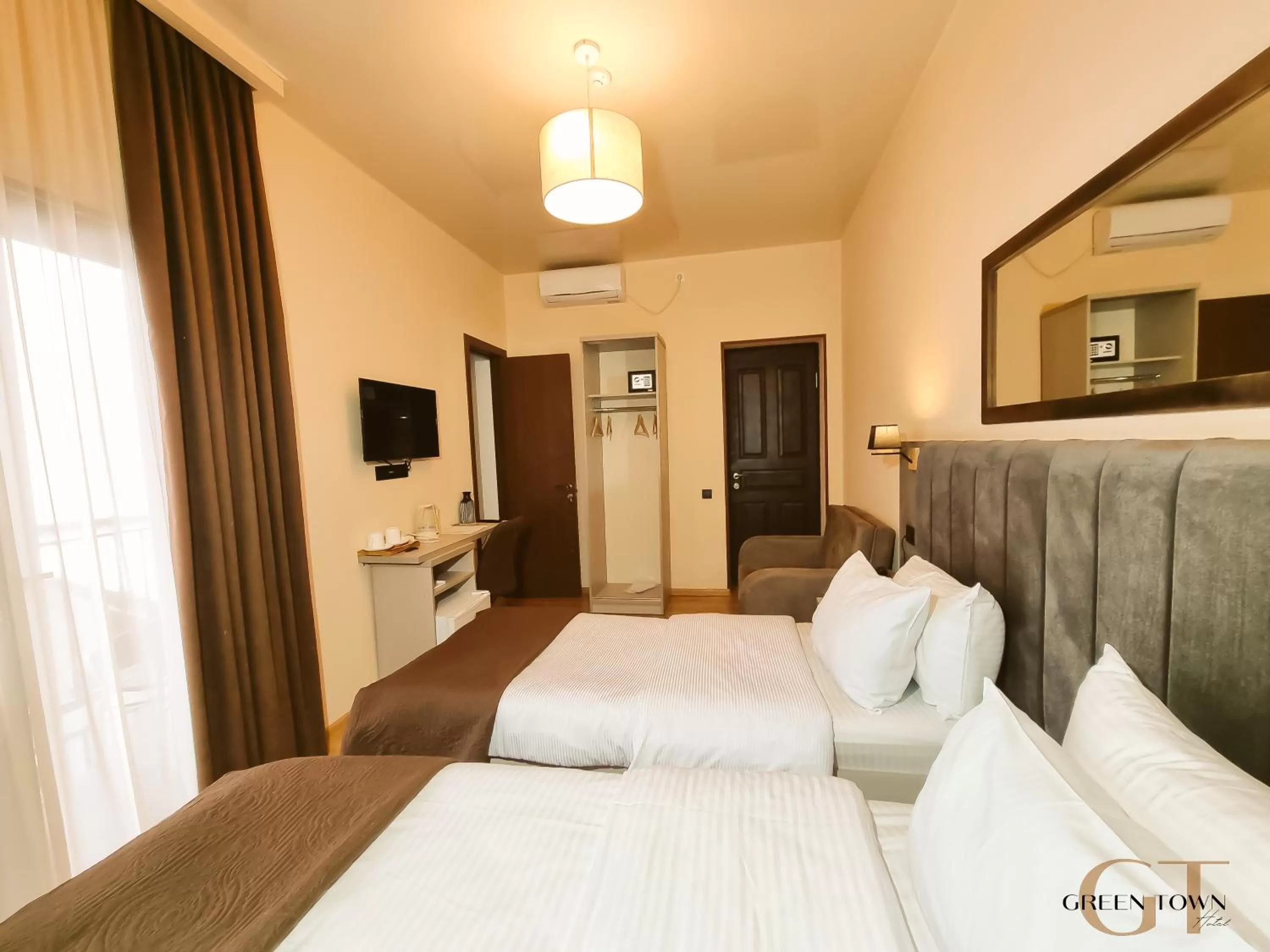 Double or Twin Room with Terrace - single occupancy in Hotel Green Town