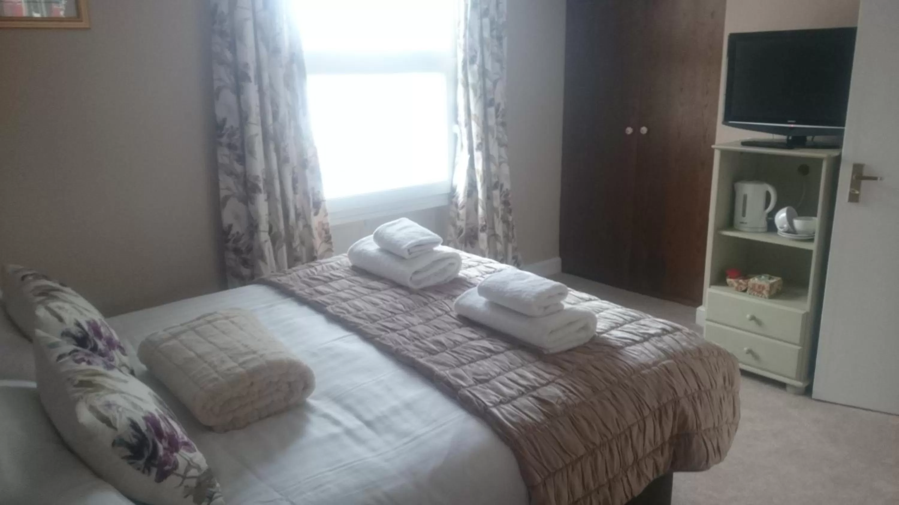 Day, Bed in George and Dragon Ashbourne