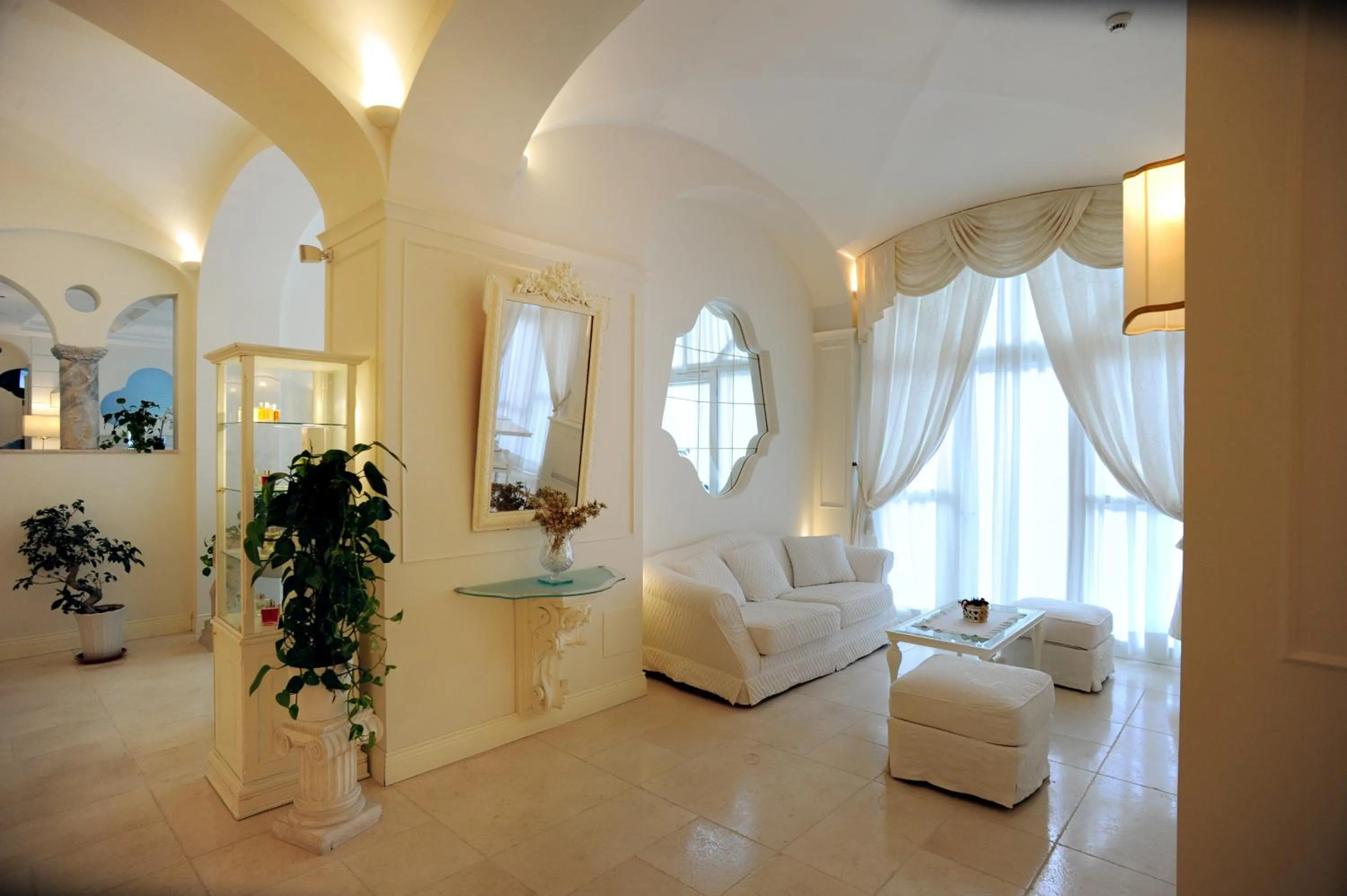 Lobby or reception in Minori Palace