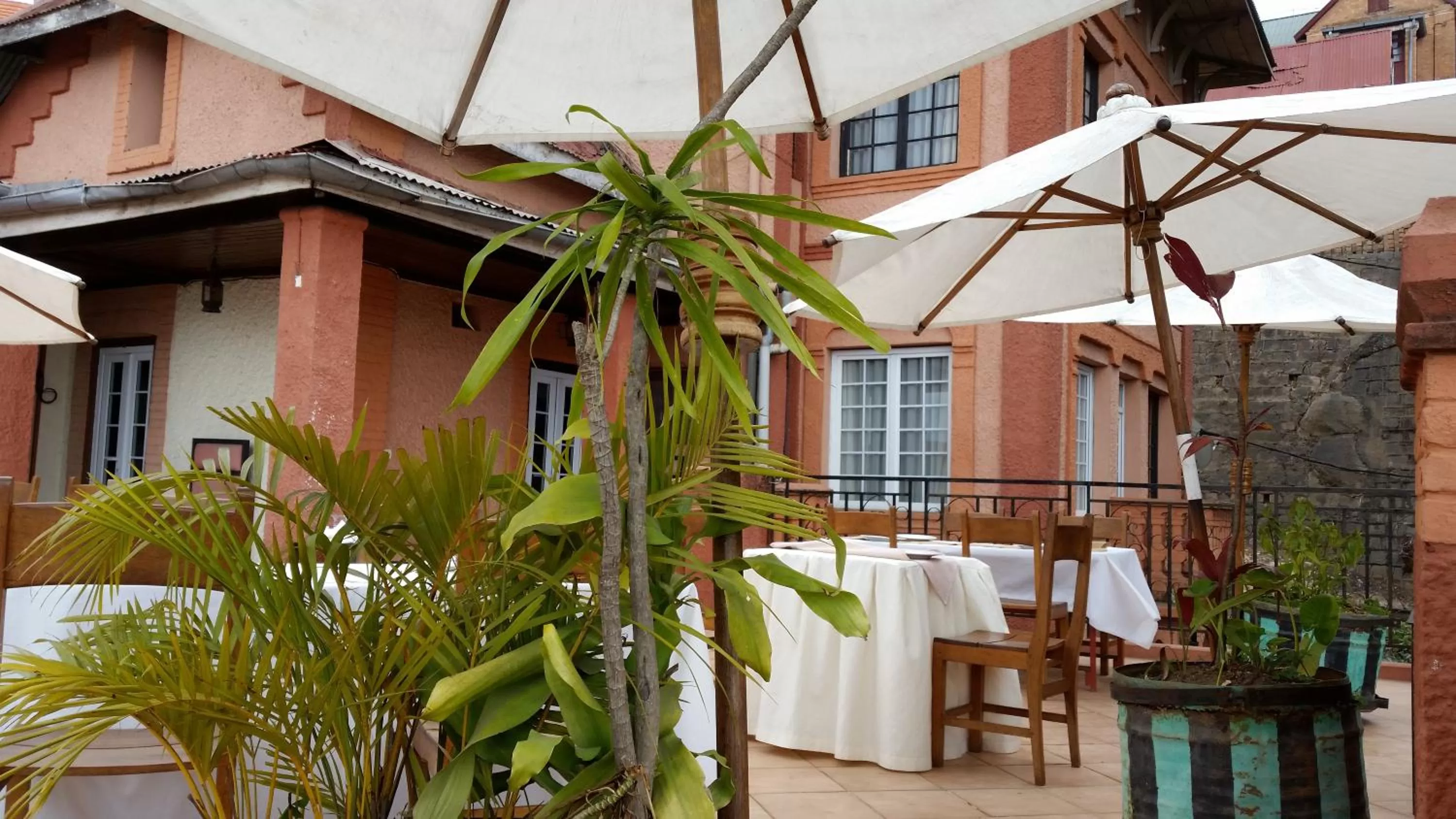 Patio in Relais De La Haute Ville Tana