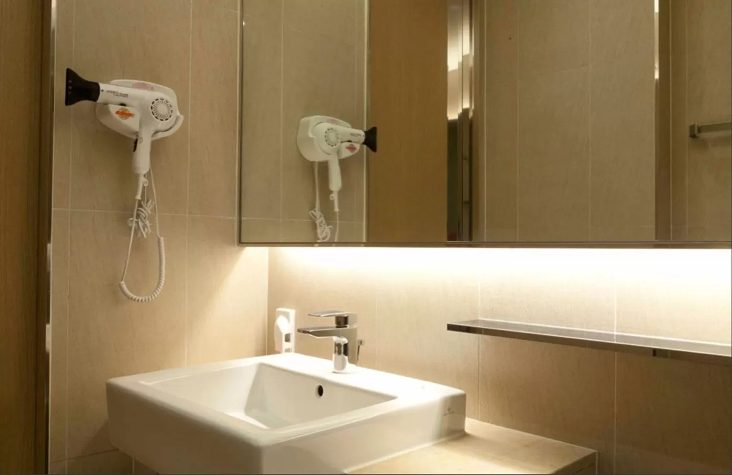 Toilet in Days Hotel by Wyndham Seoul Myeongdong