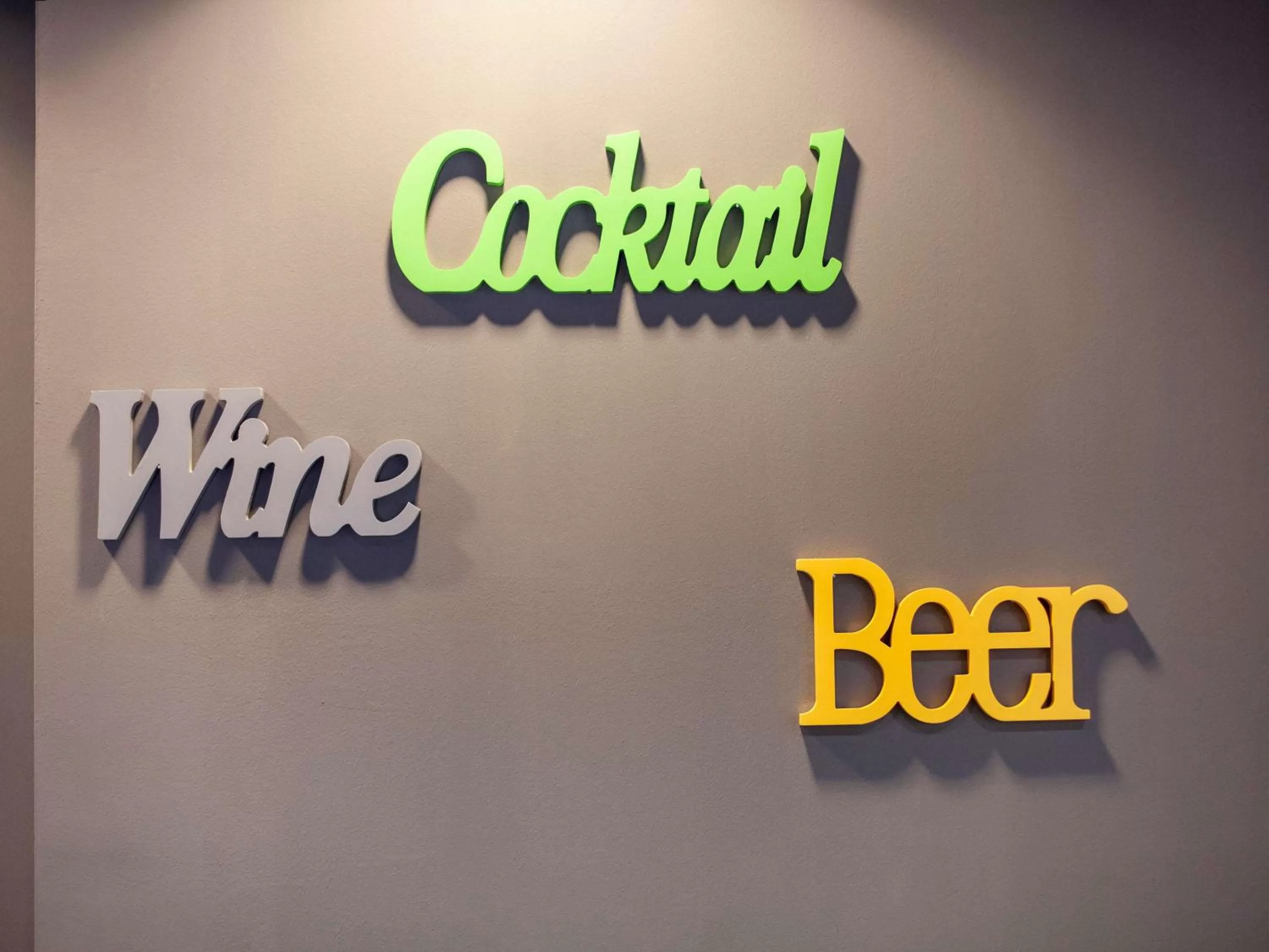 Lounge or bar in Ibis Styles Brindisi