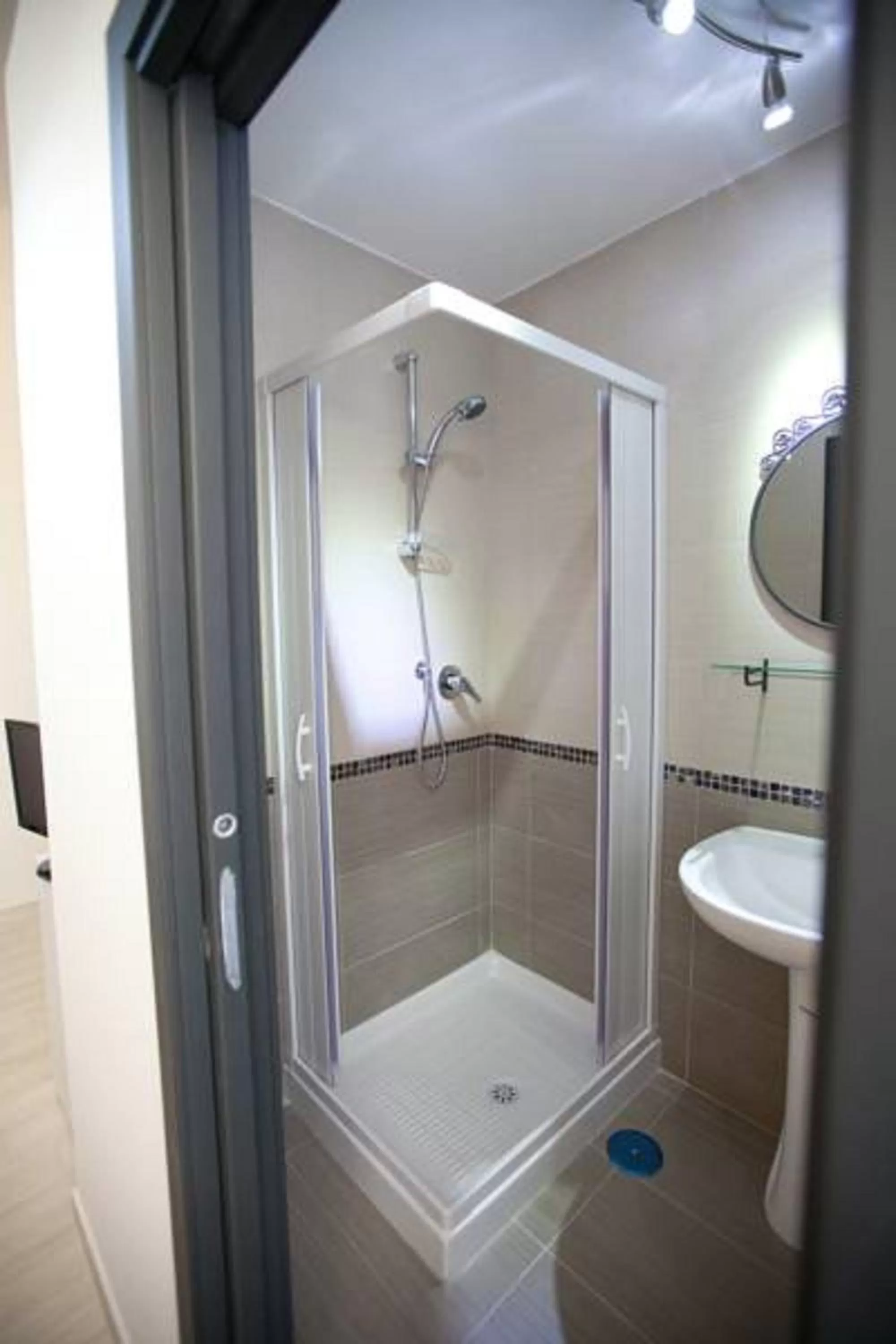 Bathroom in Domus Armenio