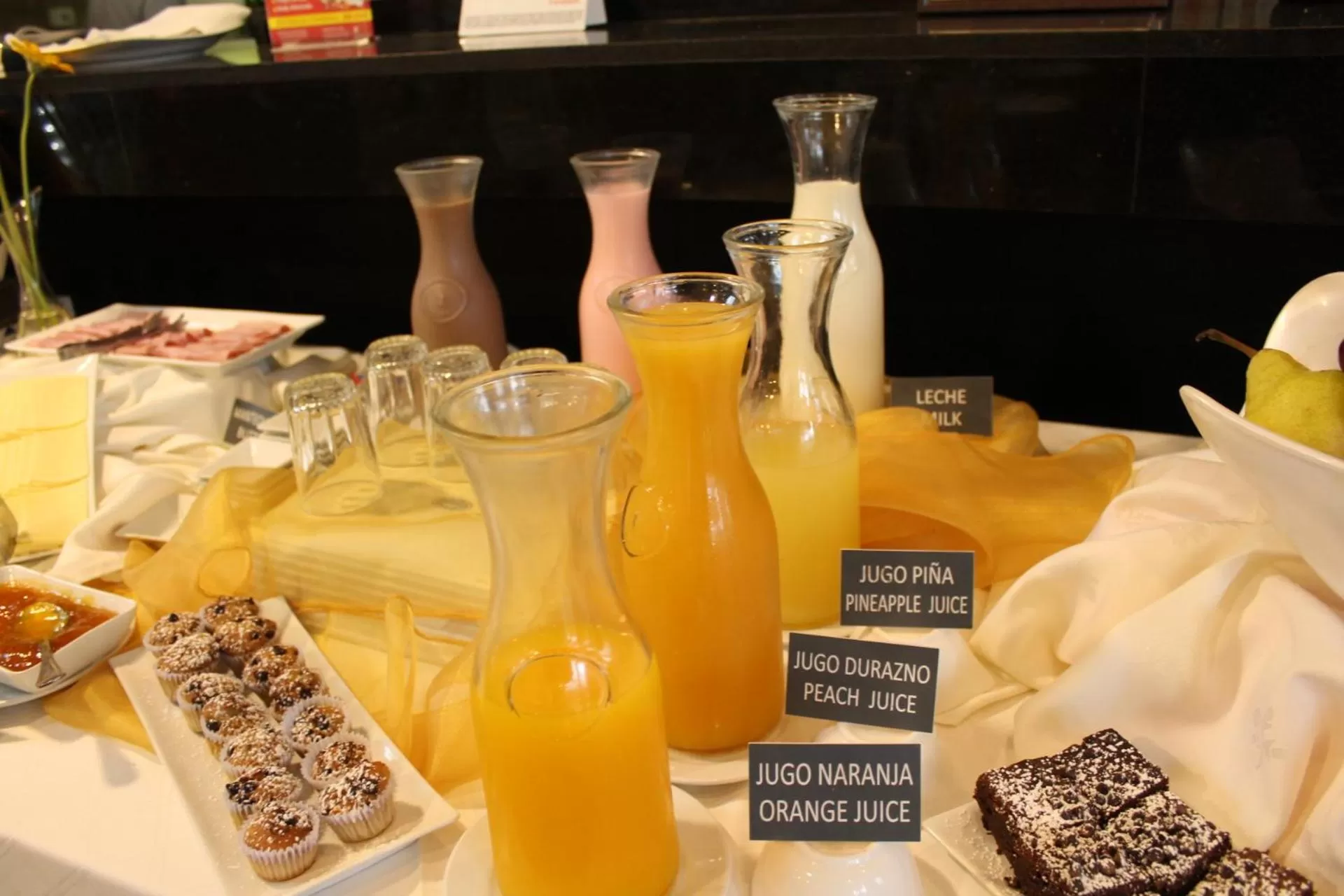 Breakfast in Open Hotel