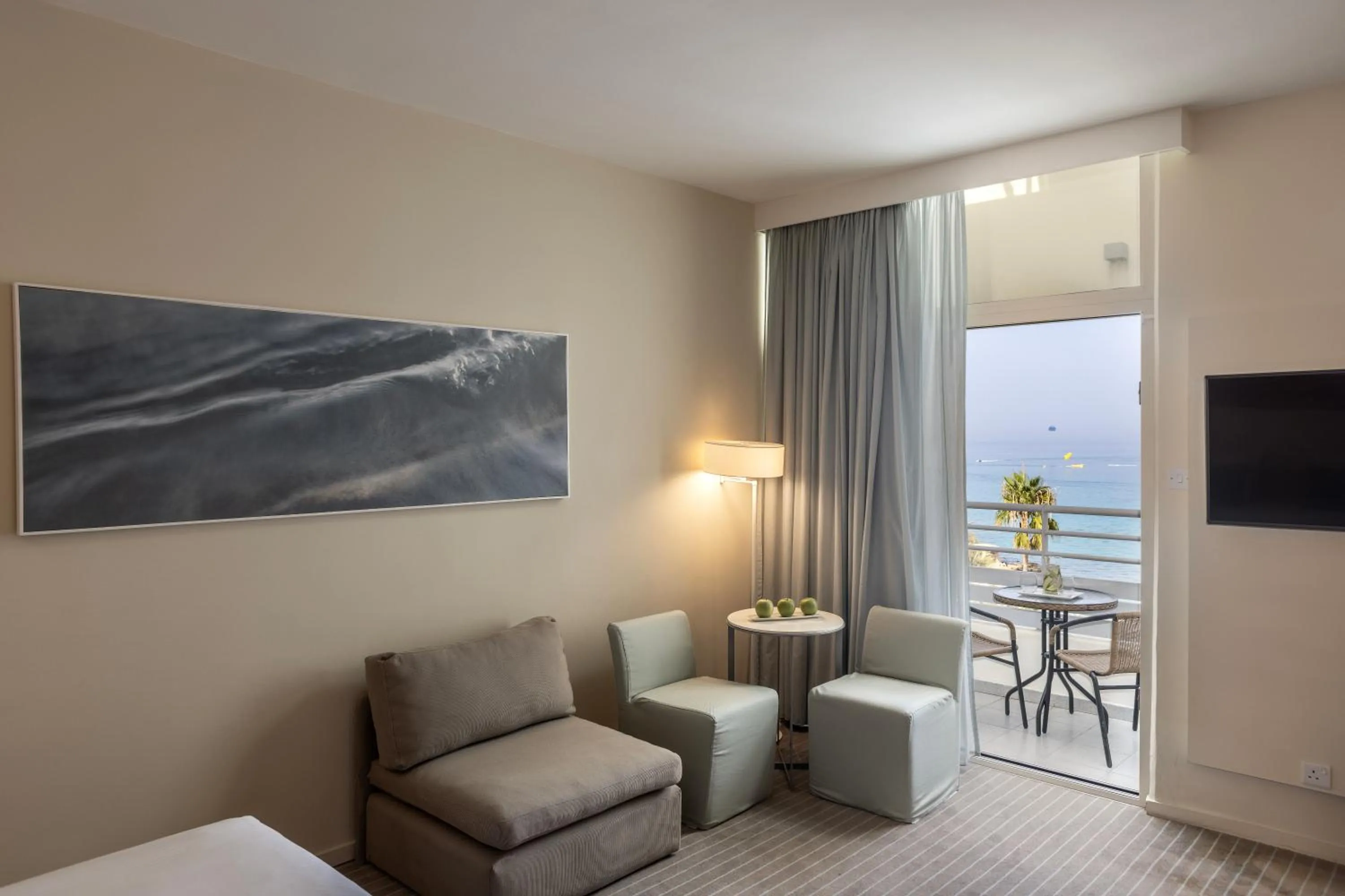 Bed in Capo Bay Hotel