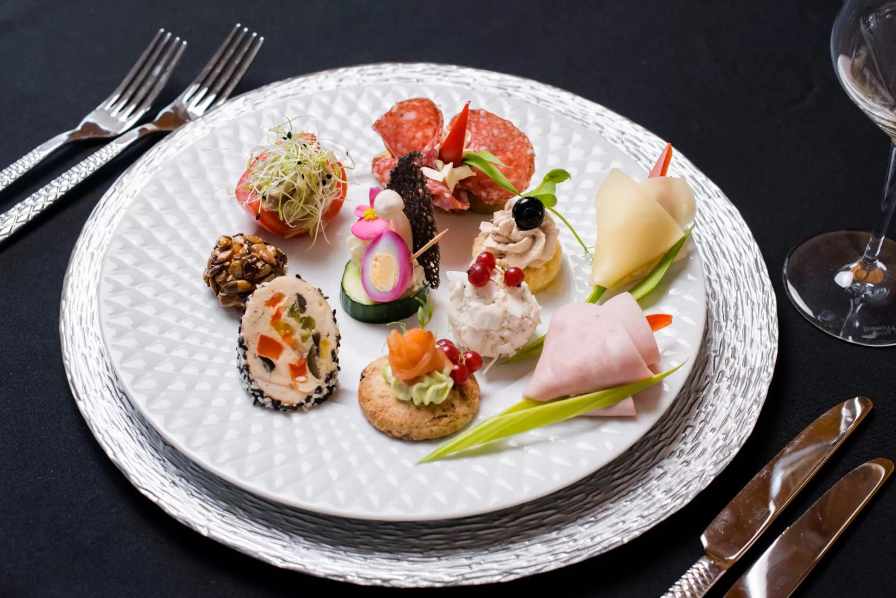 Restaurant/places to eat in Hotel Oxford By TimHotels