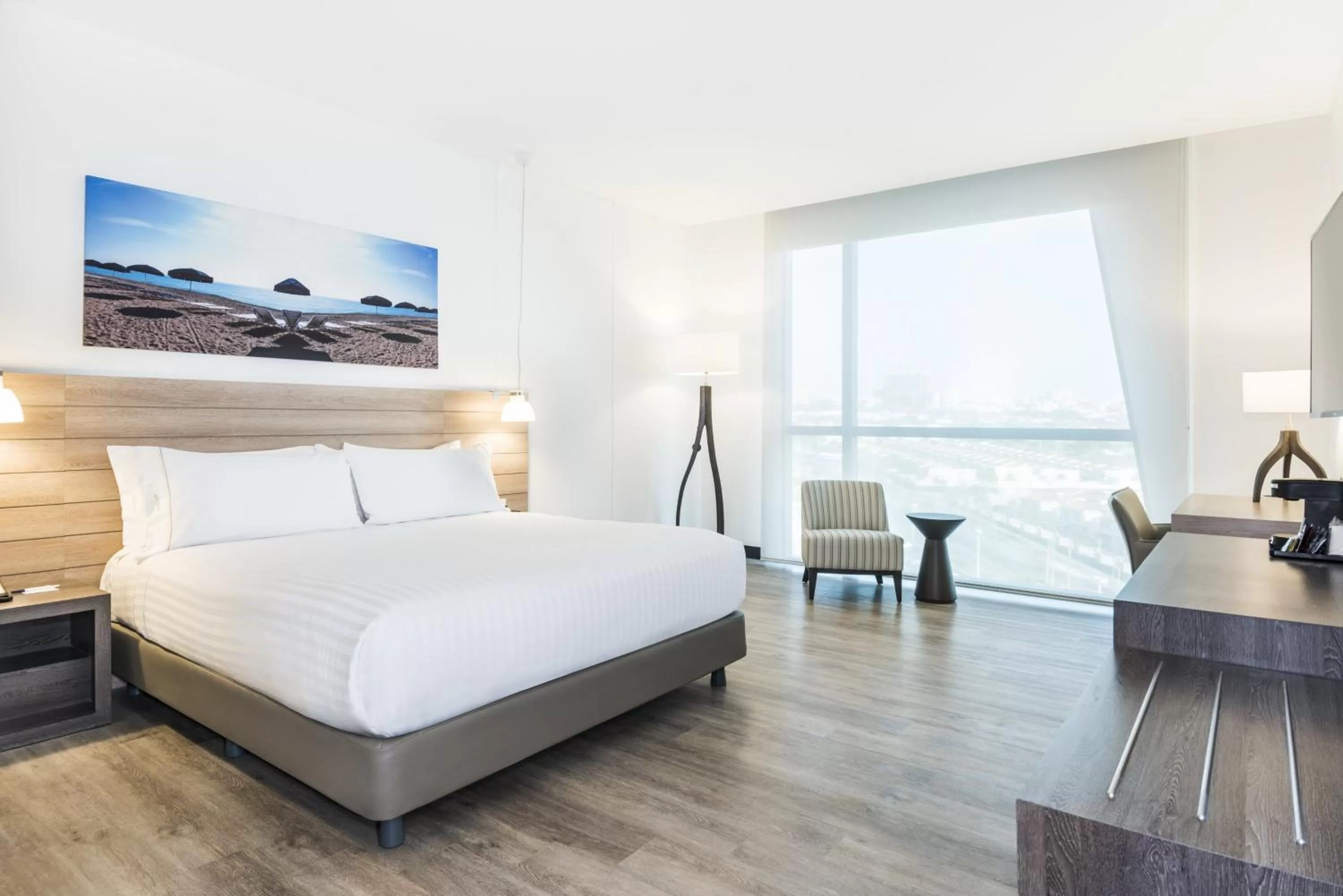 Photo of the whole room, Bed in Holiday Inn Express - Barranquilla Buenavista by IHG