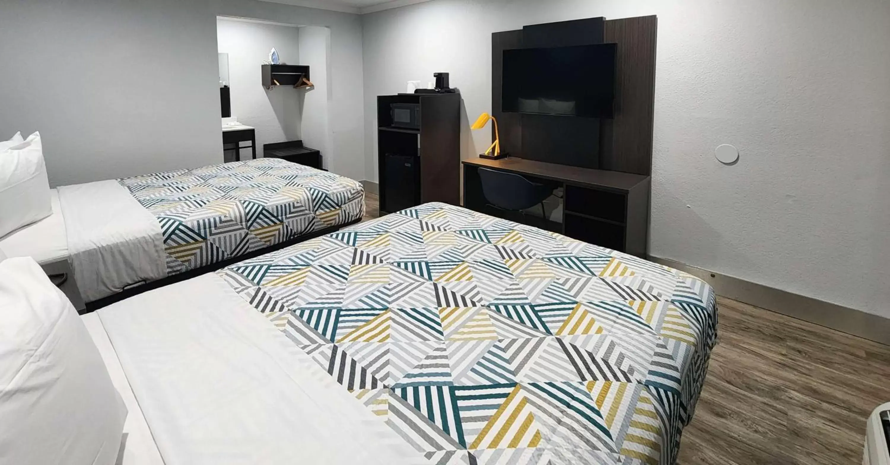 Queen Room with Two Queen Beds - single occupancy - Non-Smoking in Studio 6 Suites San Ysidro CA San Diego South Bay Queen Room with Two Queen Beds - single occupancy - Non-Smoking in Studio 6 Suites San Ysidro CA San Diego South Bay