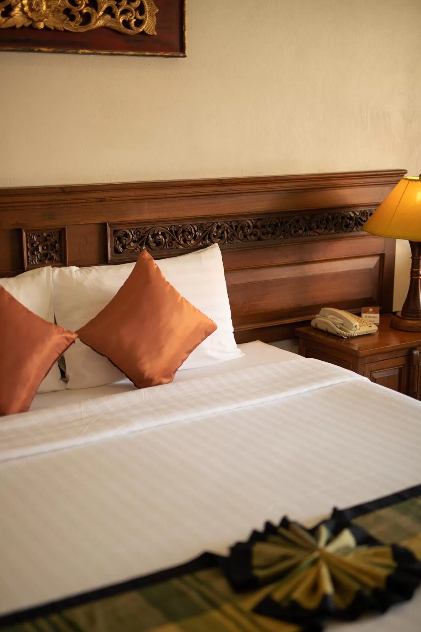 Bed in Avalon Beach Resort