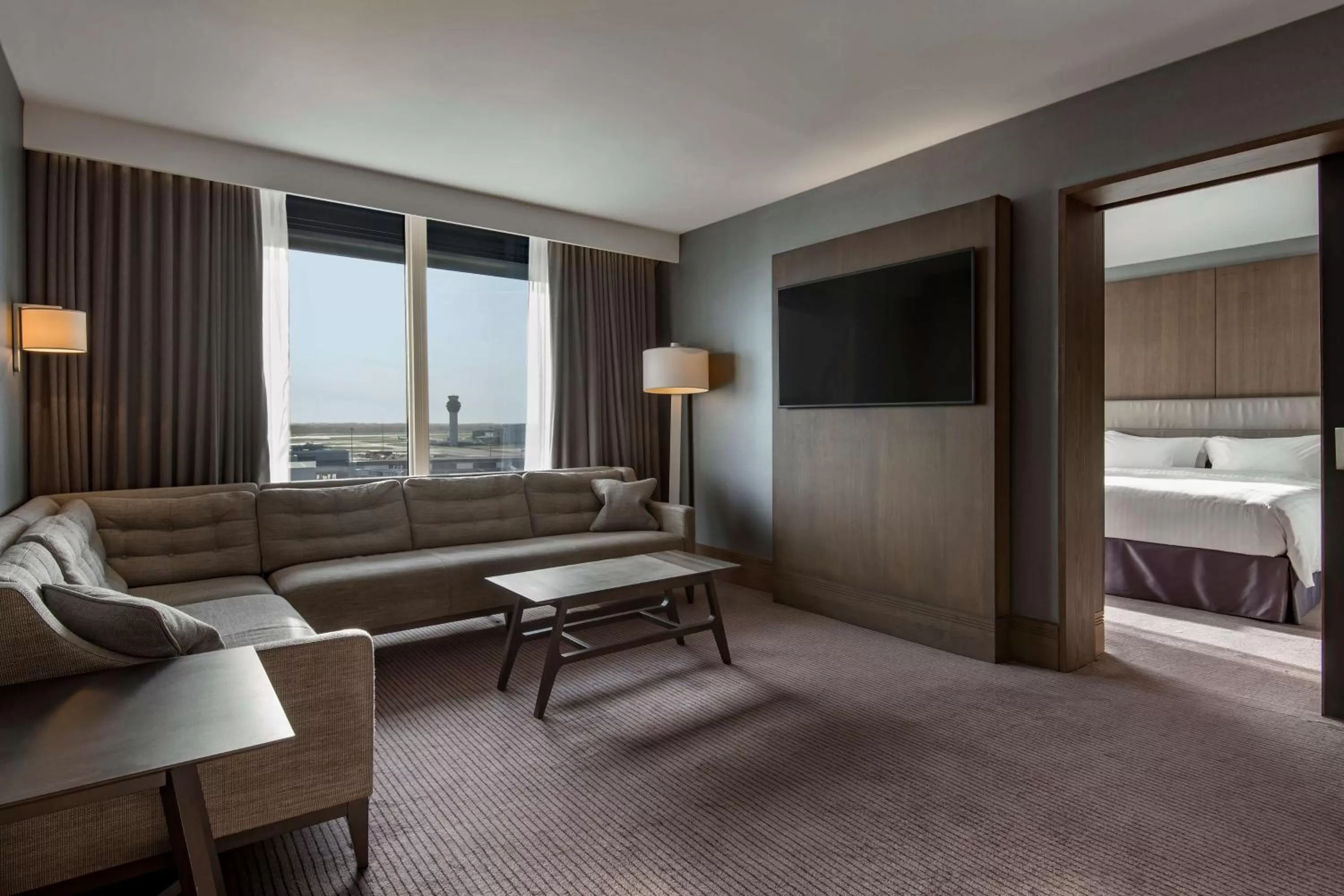 Living room, Bed in Radisson Blu Manchester Airport