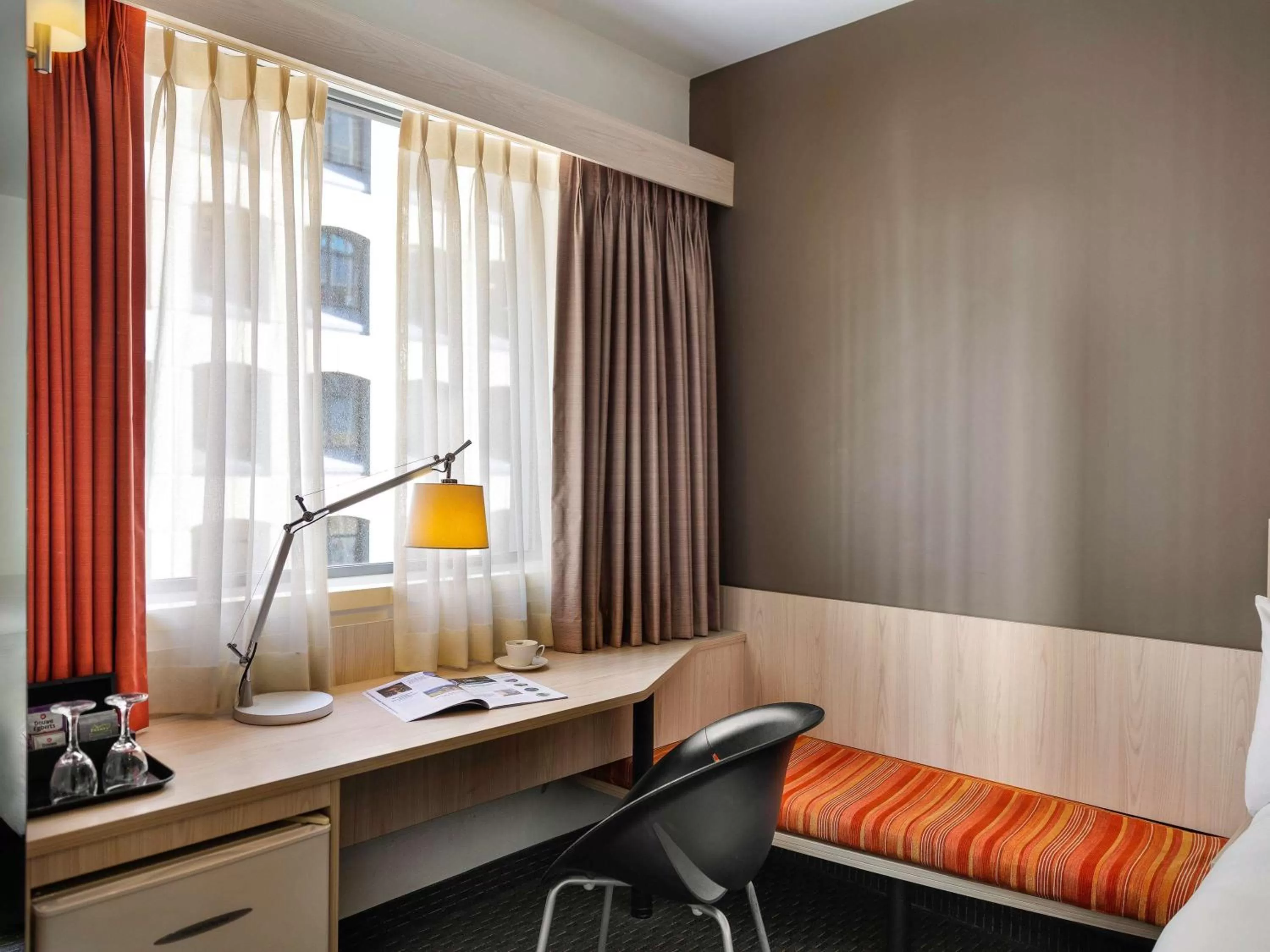 Photo of the whole room in ibis Wellington