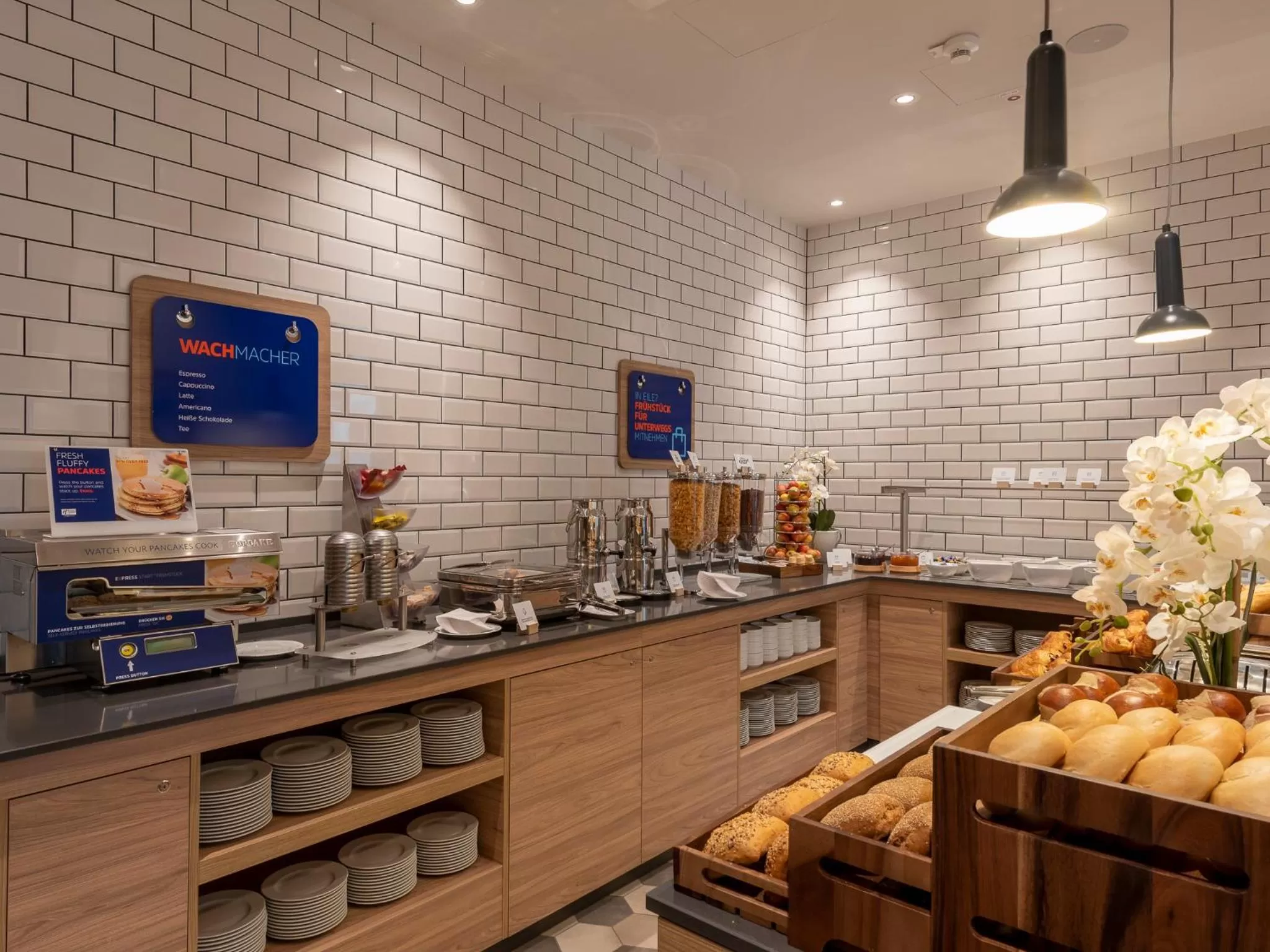 Restaurant/places to eat in Holiday Inn Express - Offenbach by IHG