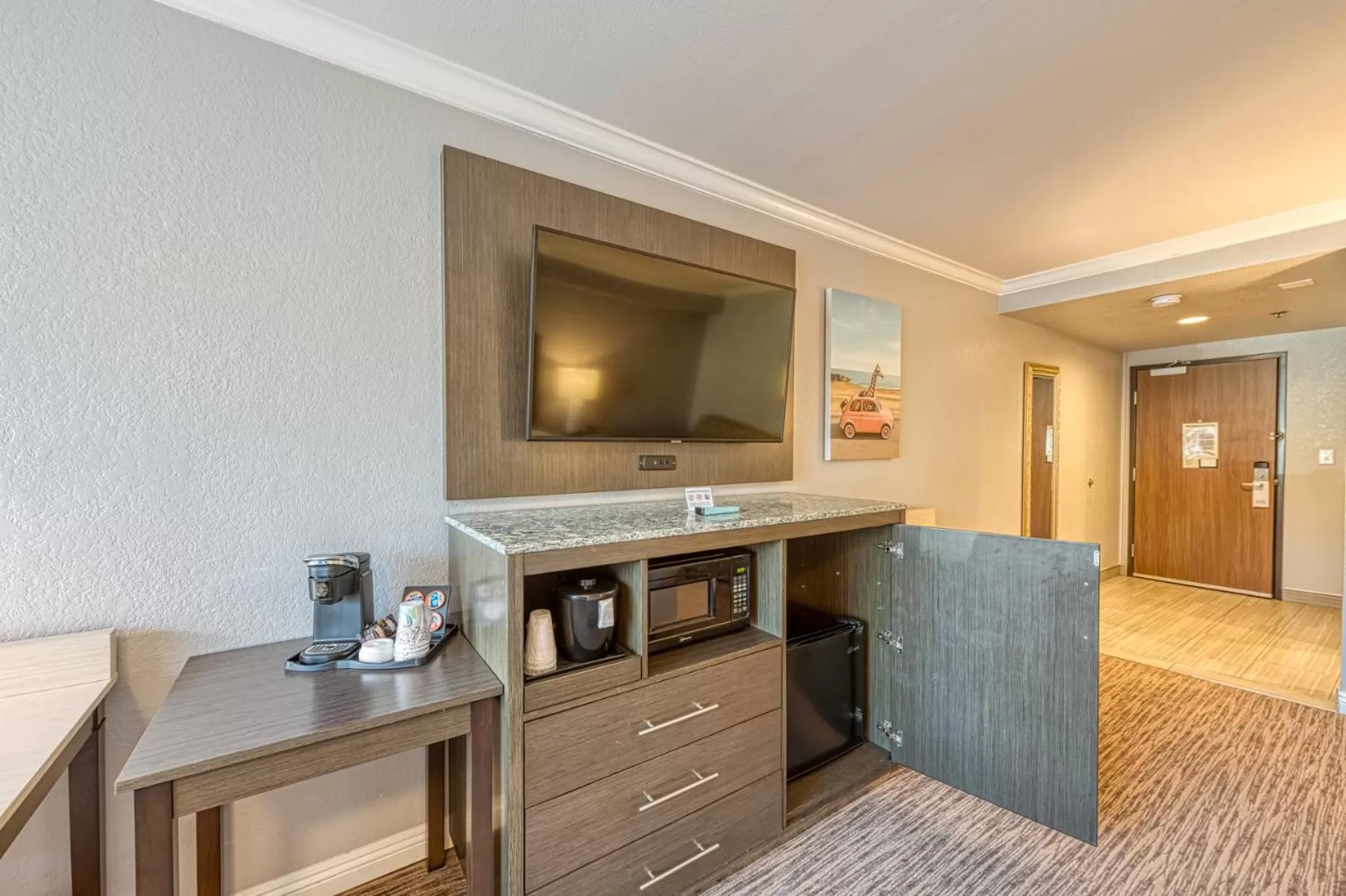 TV and multimedia in Amanzi Hotel, an Ascend Collection Hotel