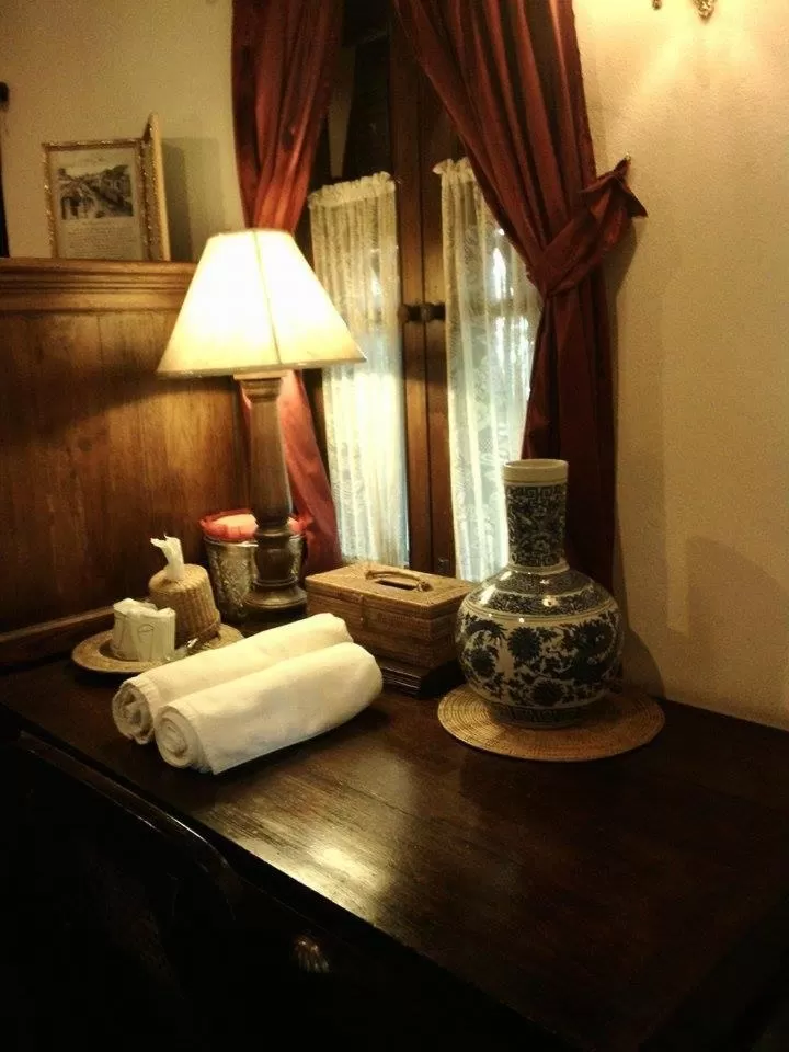 Decorative detail in Tri Yaan Na Ros Colonial House