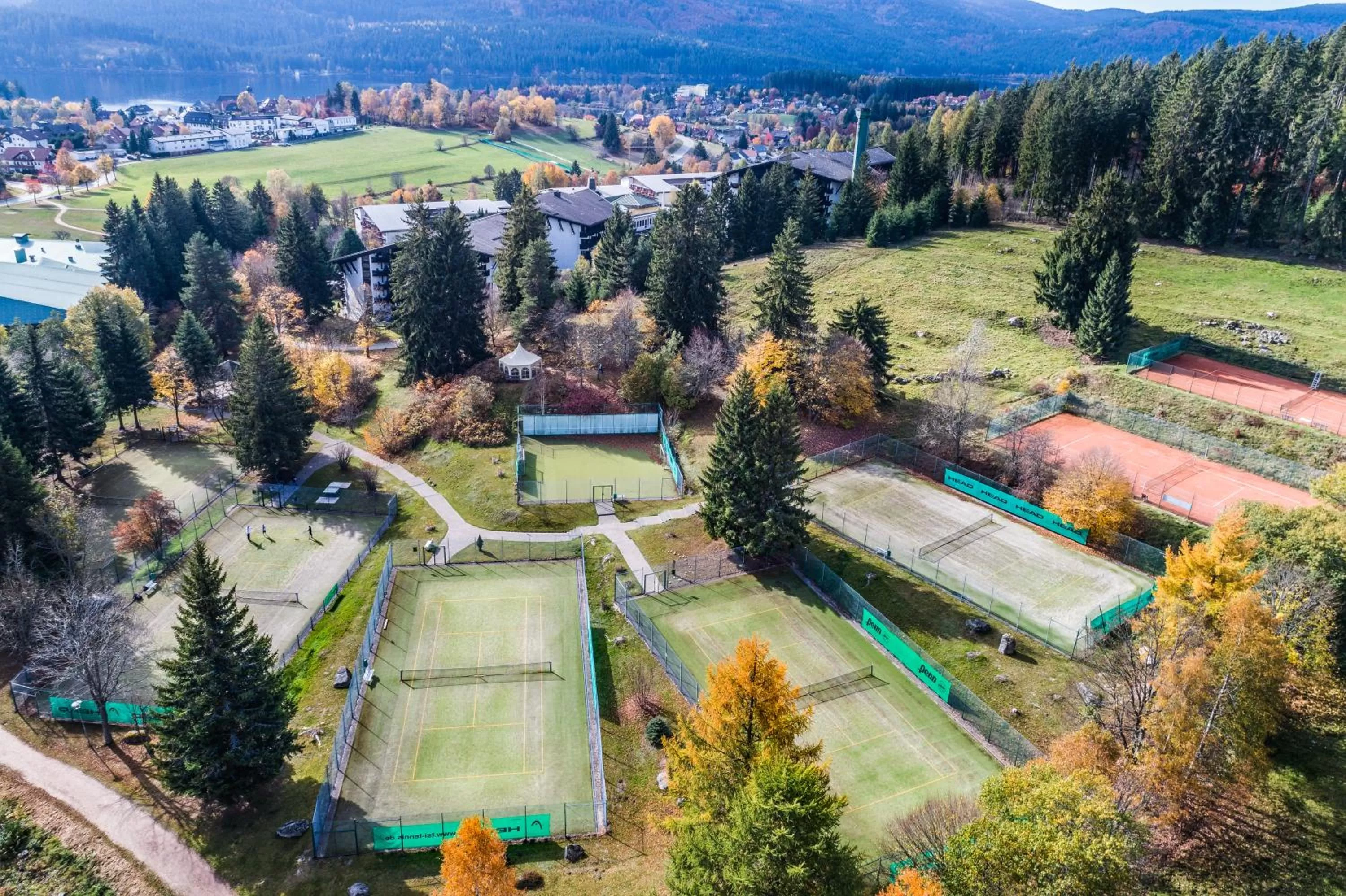 Tennis court in Hotel Vier Jahreszeiten am Schluchsee