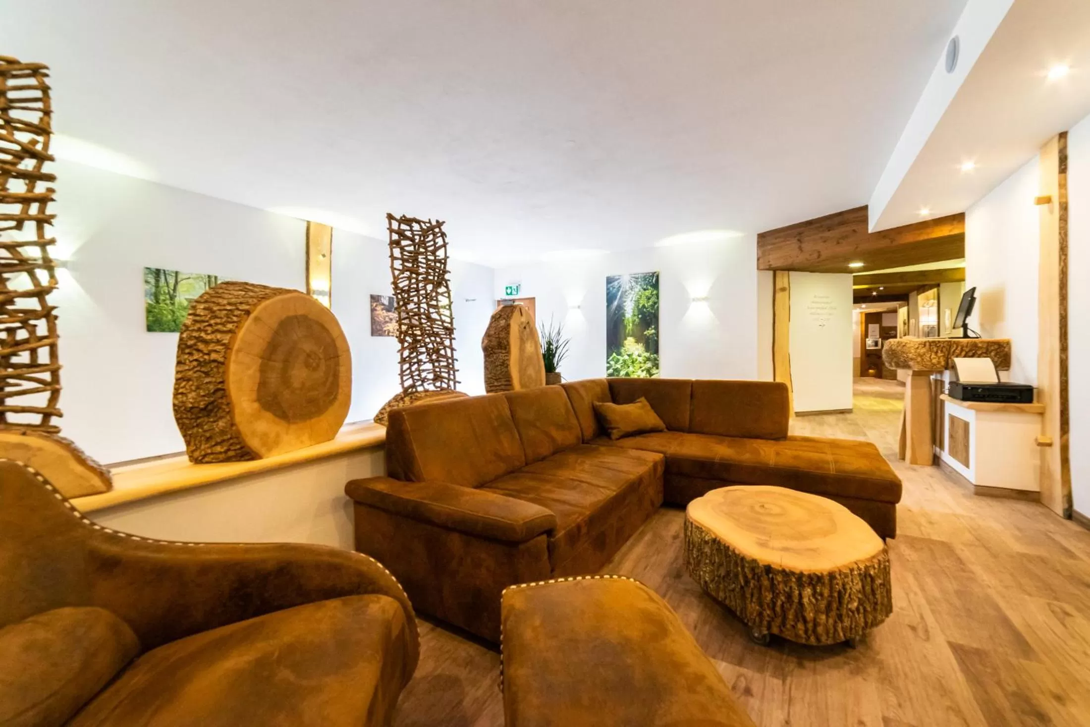 Lobby or reception in Parkhotel Sonnenhof