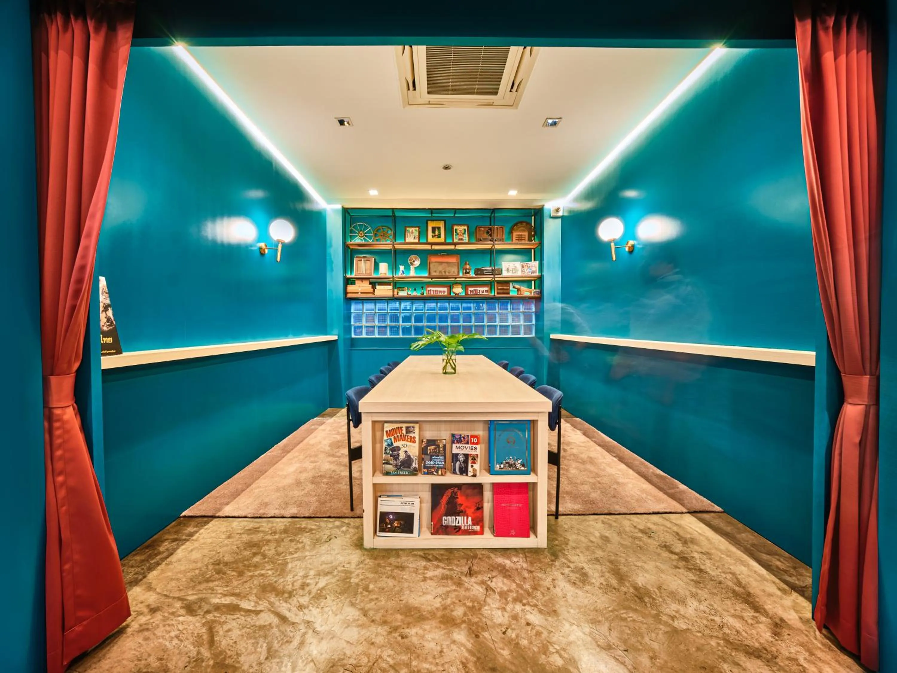 Business facilities in Prince Theatre Heritage Stay Hostel - Silom