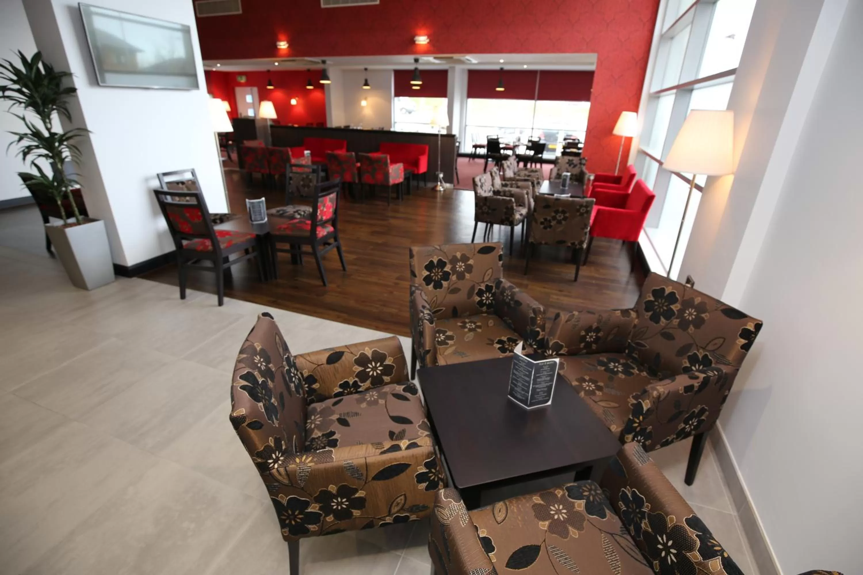 Lounge or bar in Ramada Wakefield