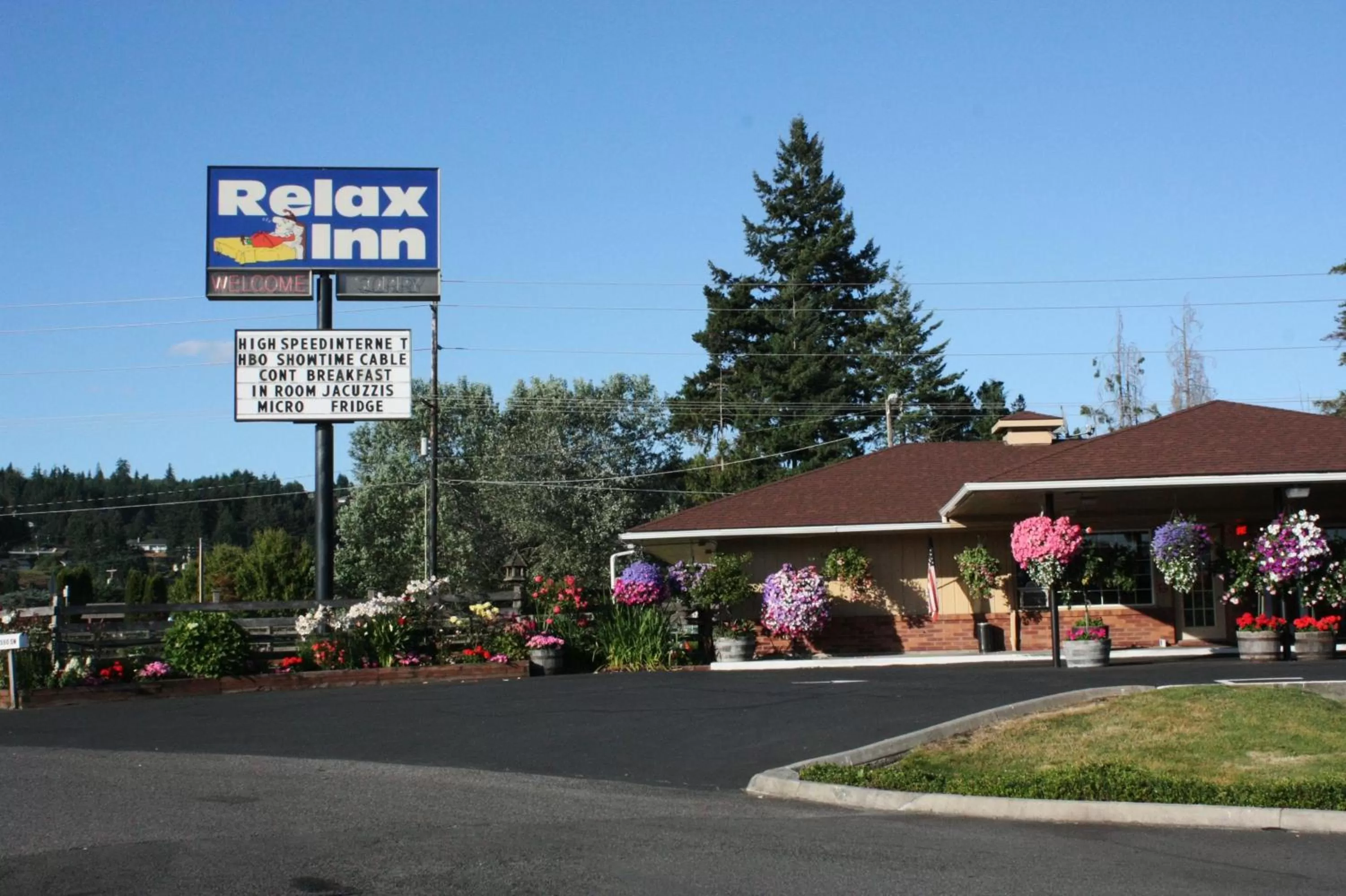 Facade/entrance in Relax Inn Chehalis