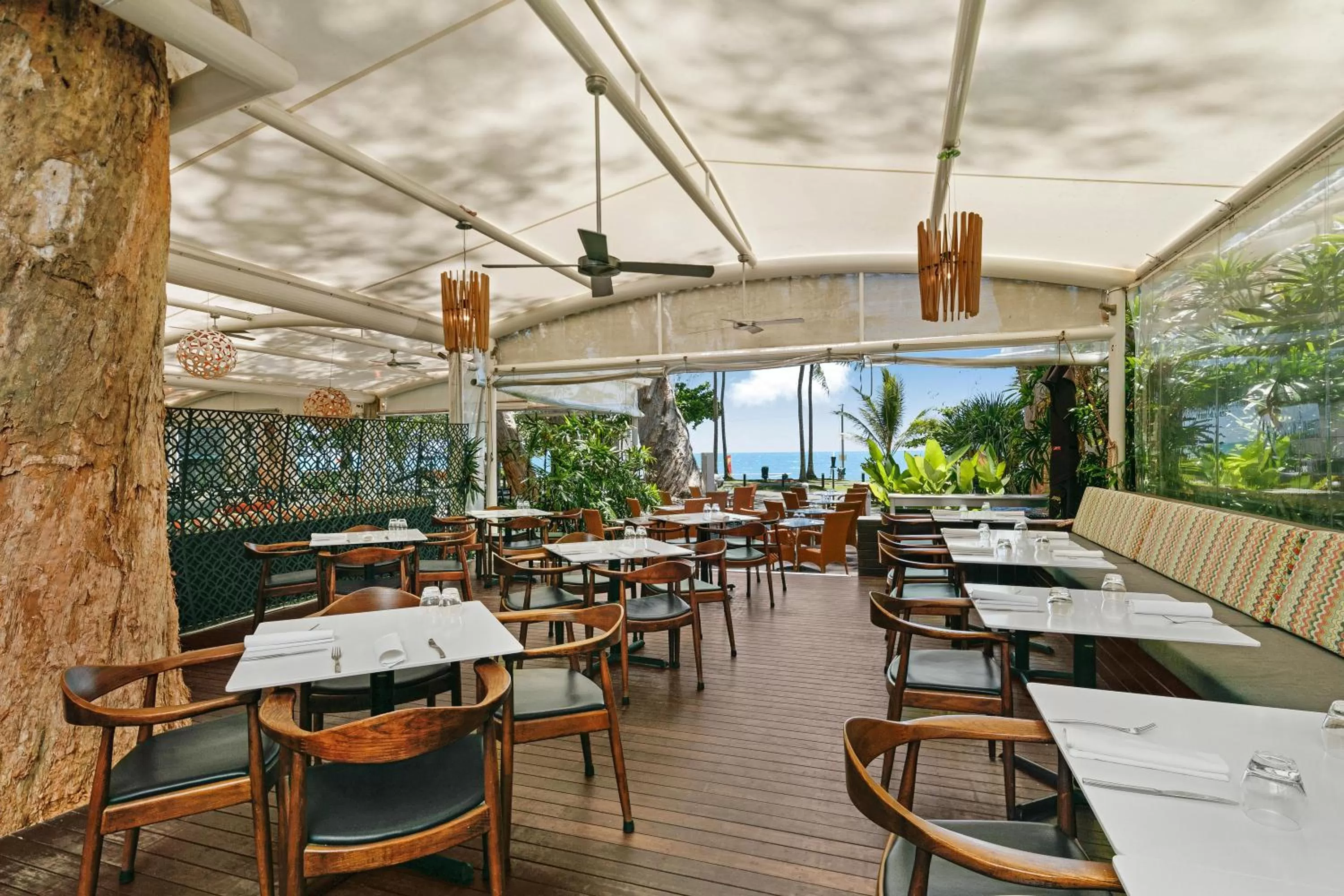 Restaurant/places to eat in Peppers Beach Club & Spa