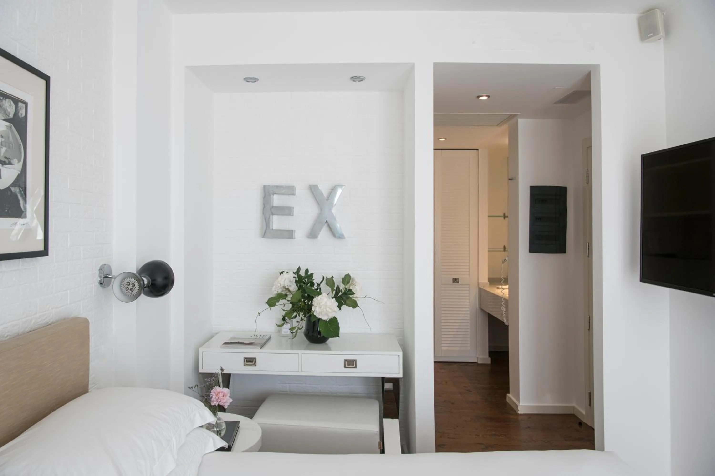 Photo of the whole room, Bed in Excelsior Hotel, SPA & Lido - Preferred Hotels & Resorts