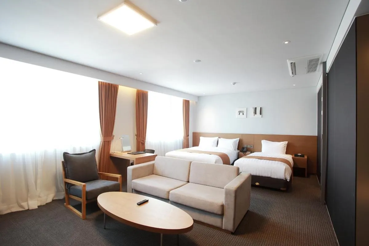 Bed in Gangneung City Hotel