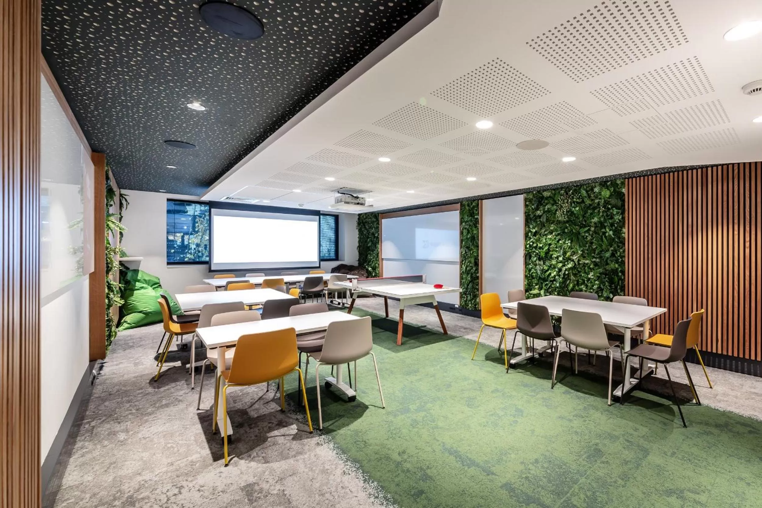 Meeting/conference room in voco Strasbourg Centre - The Garden by IHG