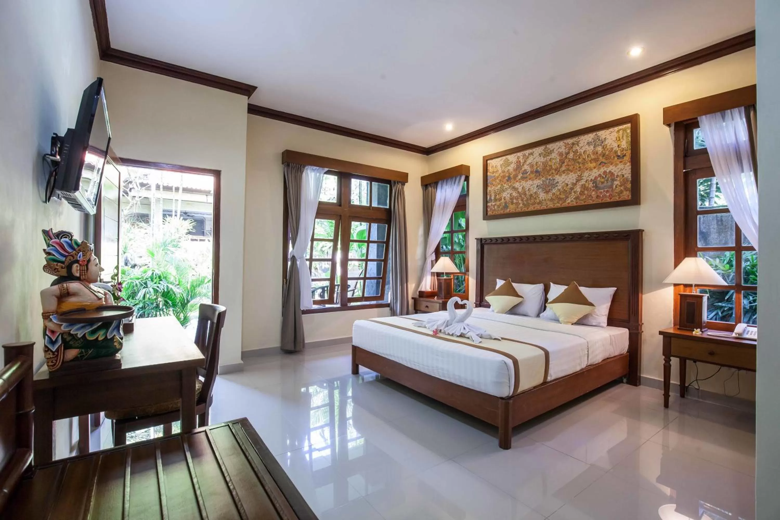 Bed in Vila Shanti Beach Front Hotel Sanur