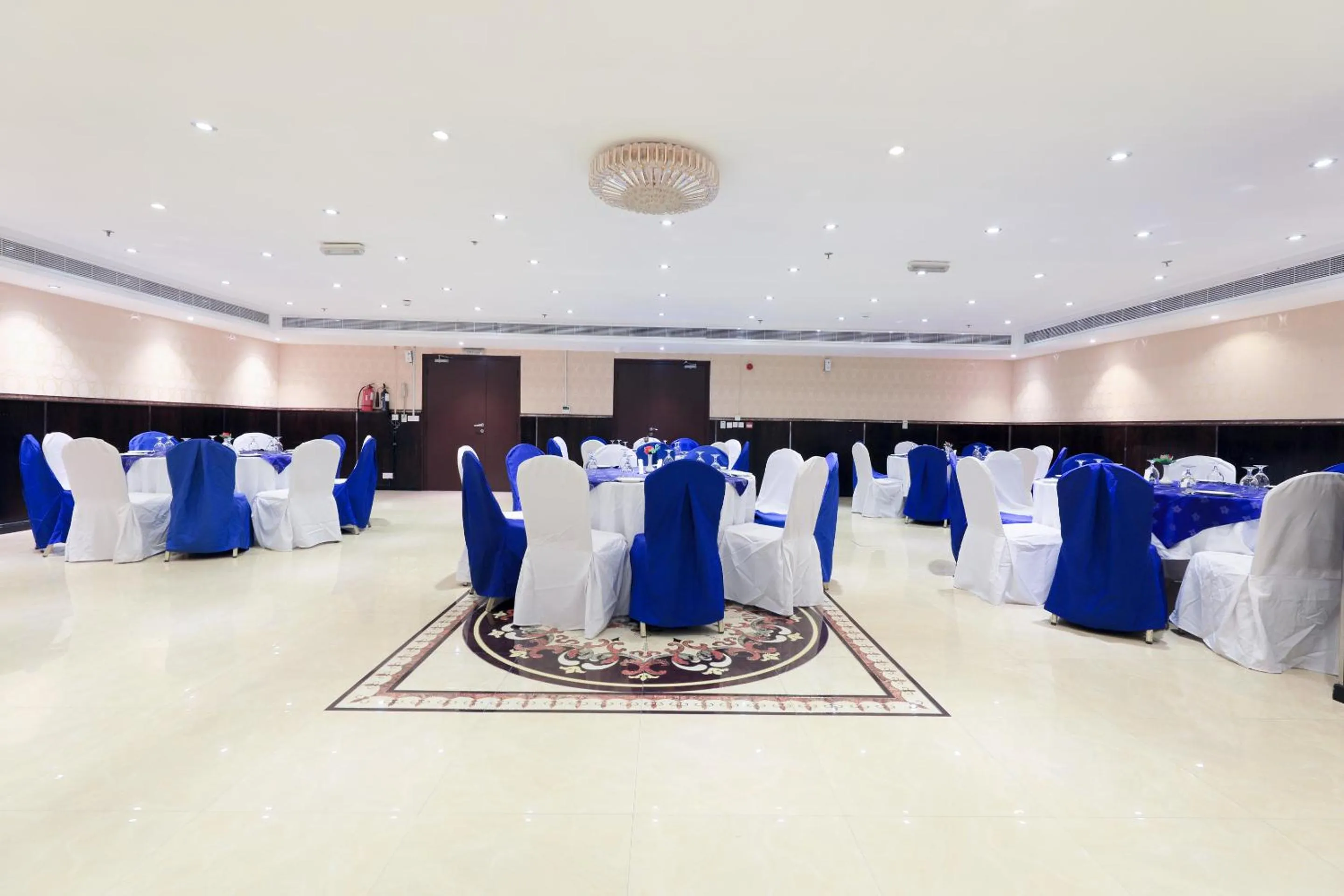 Banquet/Function facilities in Smana Hotel Al Raffa