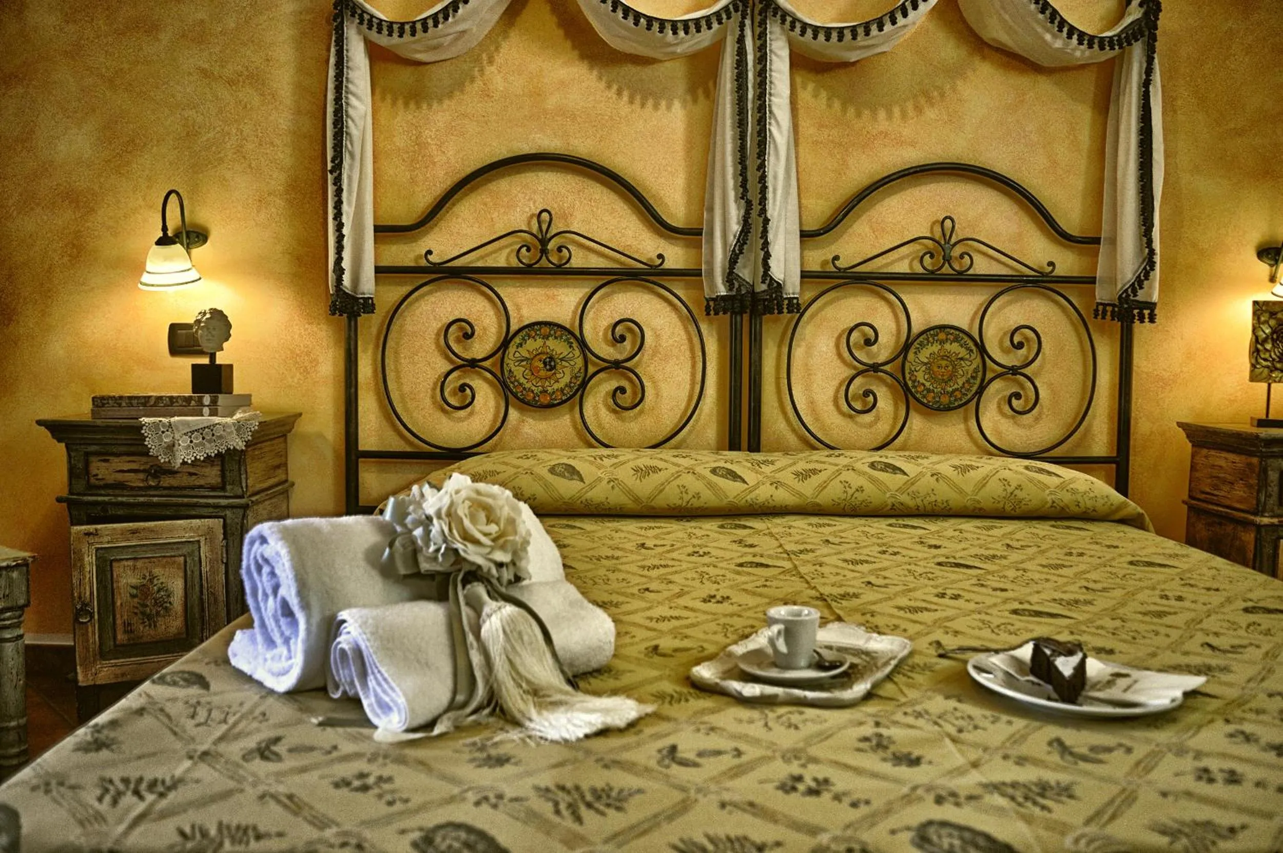 Bedroom, Bed in Hotel Victoria