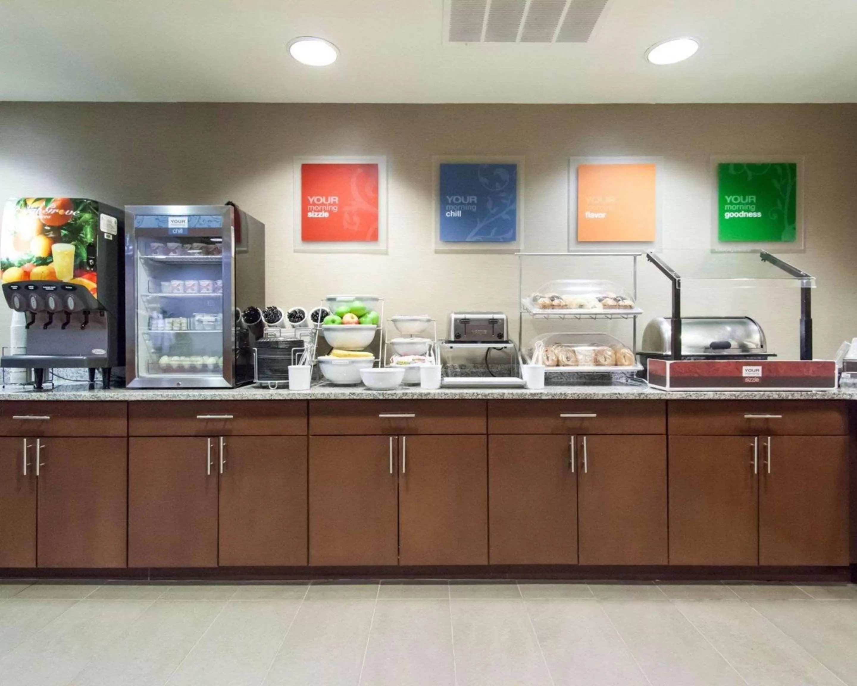 Restaurant/places to eat in Comfort Suites Tulsa Central