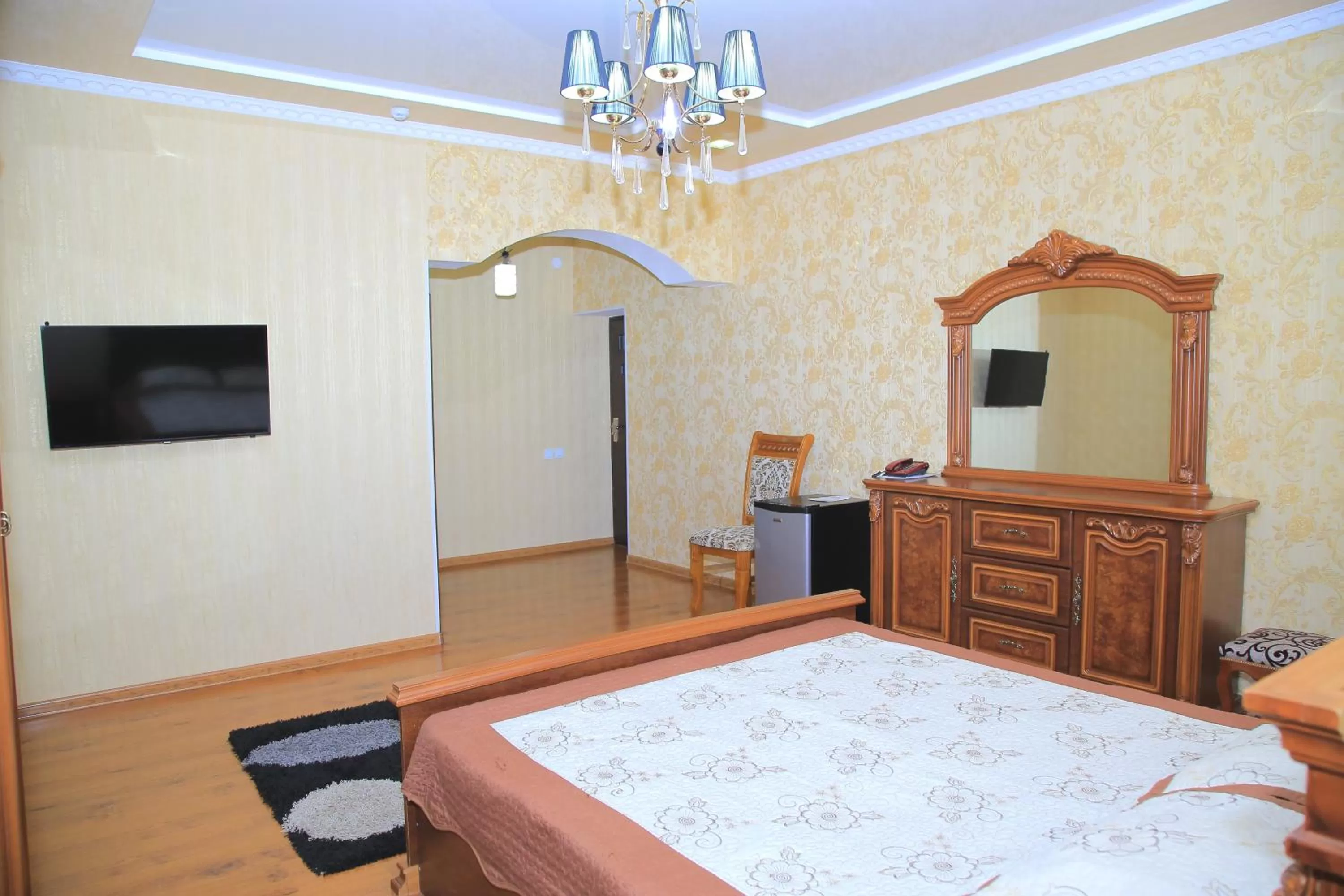 King Suite - single occupancy in Hotel Euro-Asia Khiva in the old city Itchan Qala