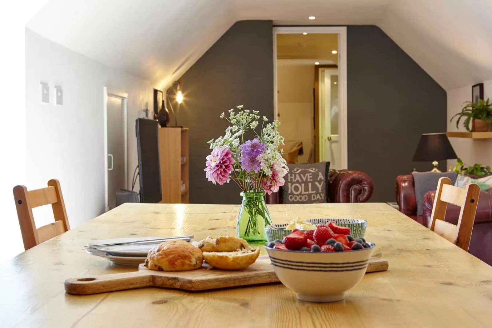 Photo of the whole room in The Den at Backwell Down