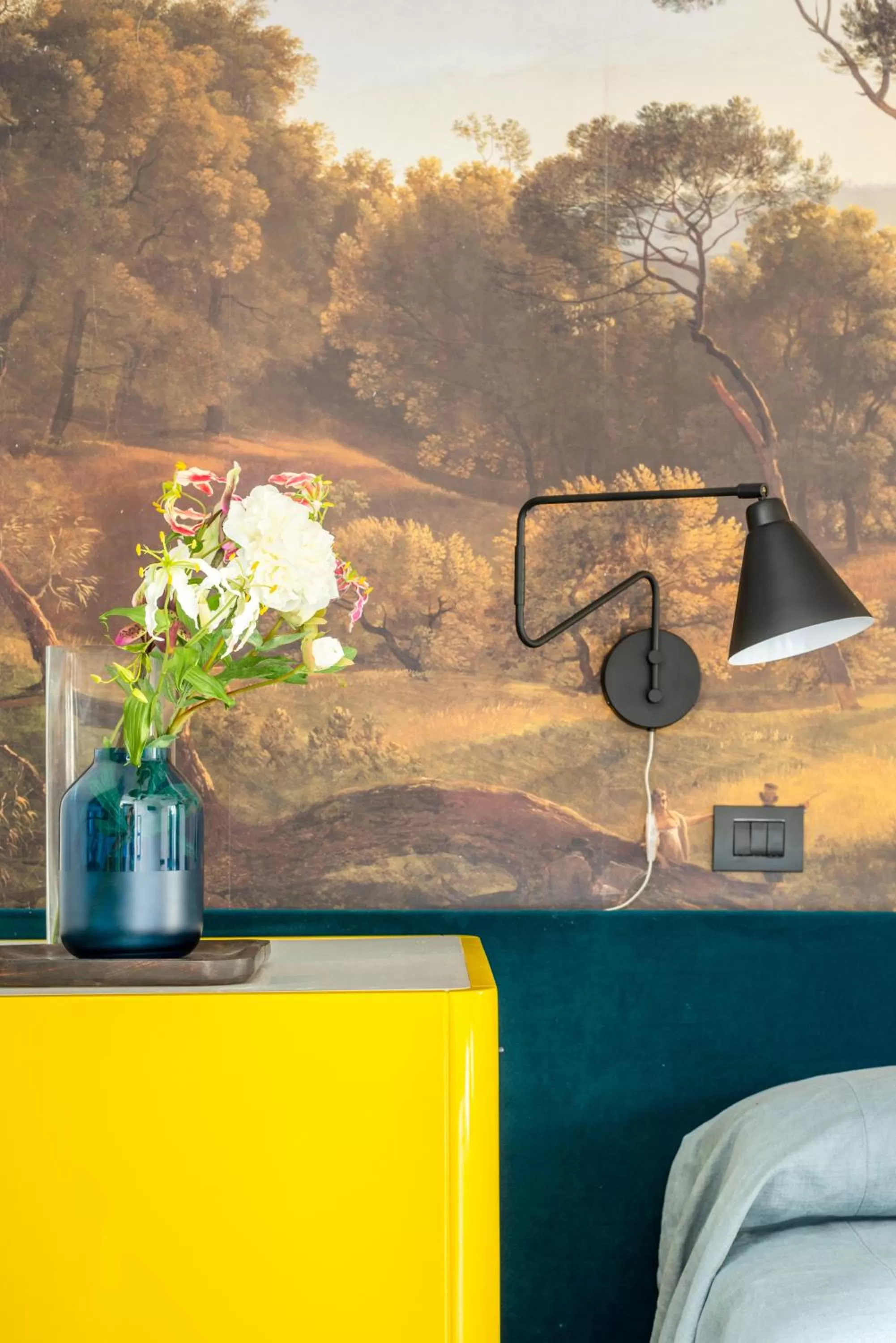 Decorative detail in Buonanotte Colosseo