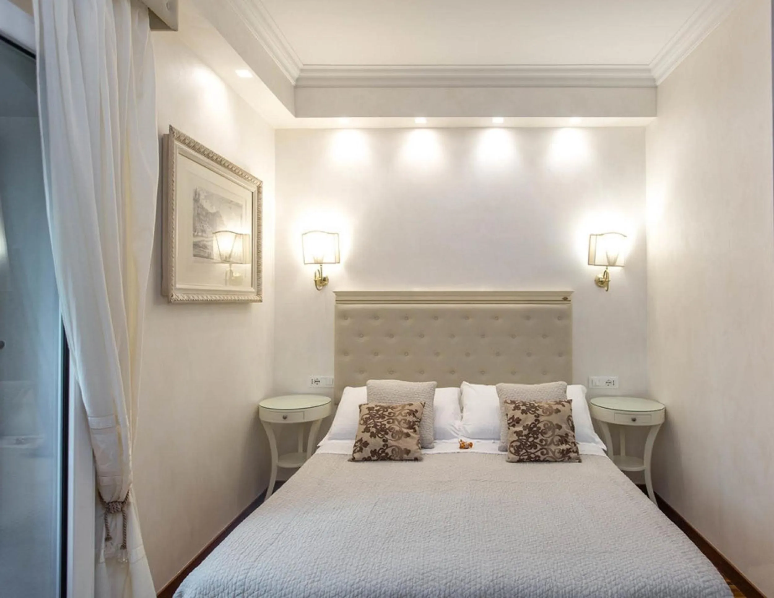 Photo of the whole room, Bed in Locanda Navona