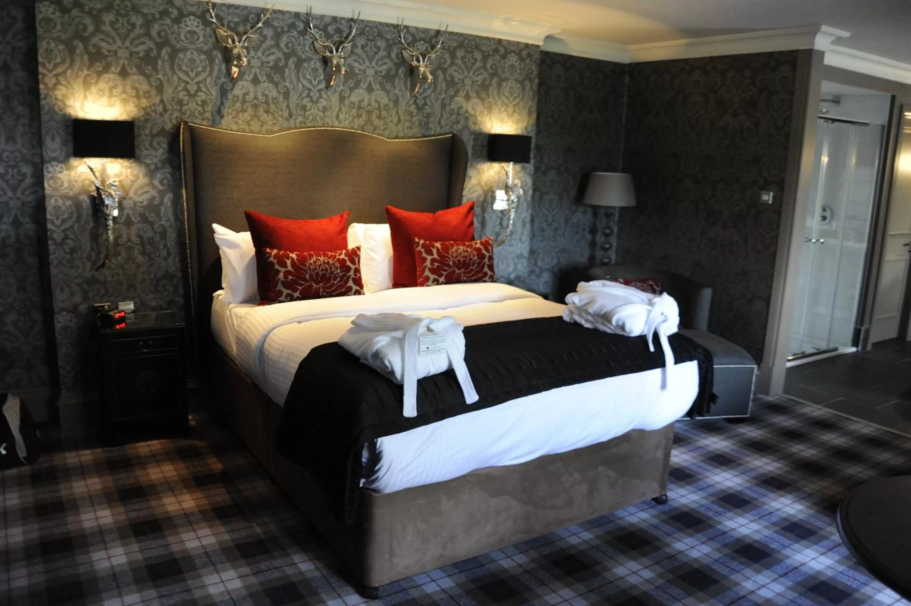 Bed in Eglinton Arms Hotel, BW Premier Collection