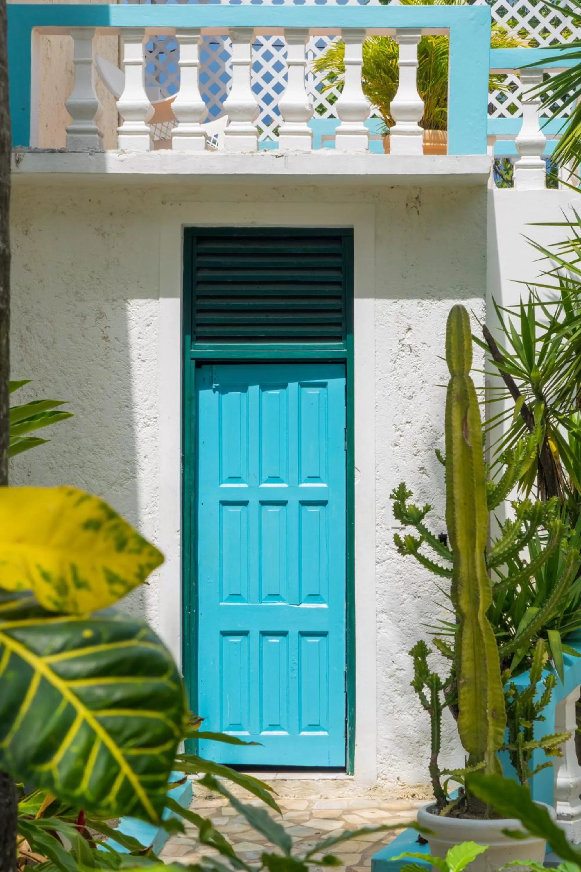 Facade/entrance in Legends Beach Resort