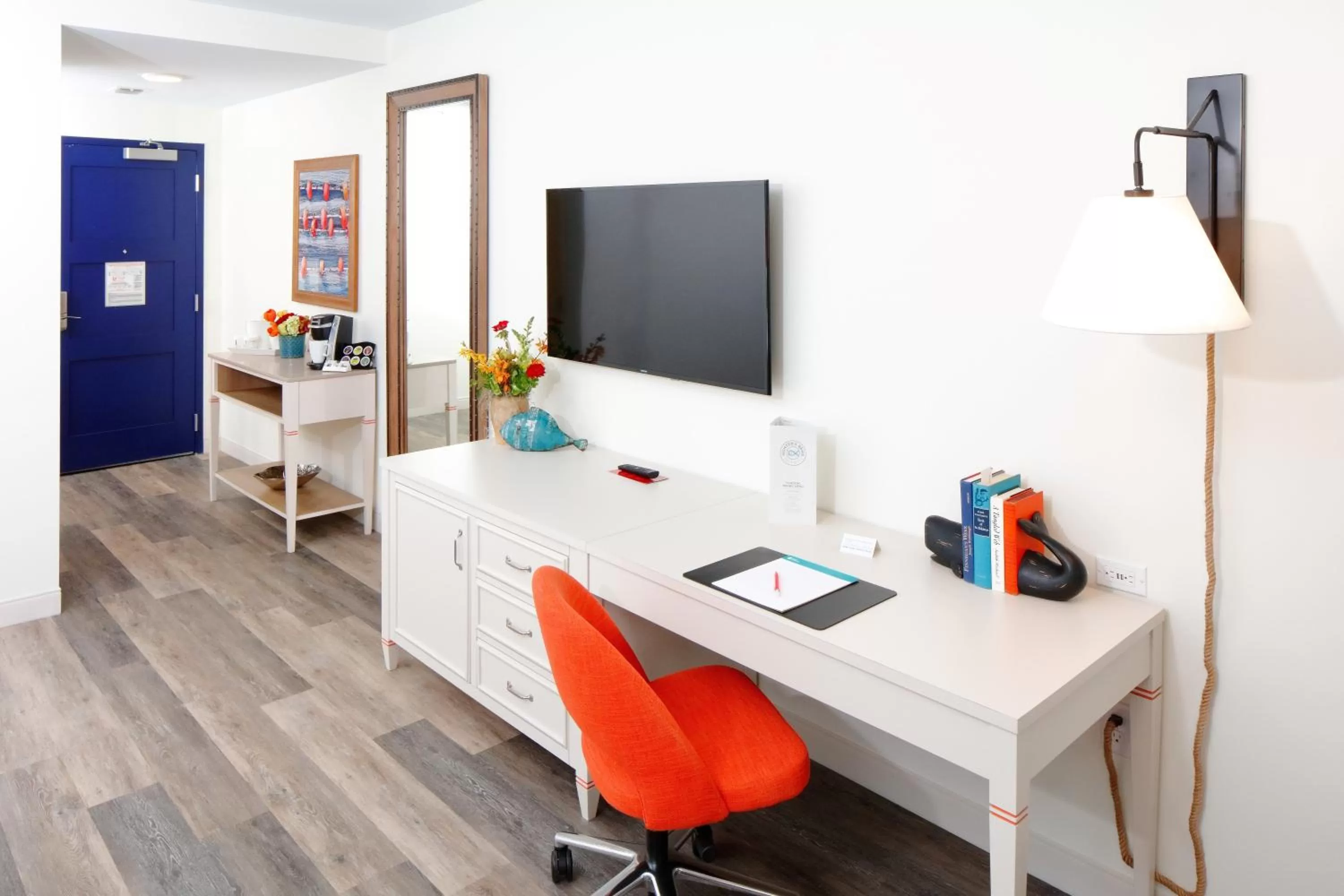 Photo of the whole room in Hotel Indigo Orange Beach - Gulf Shores by IHG