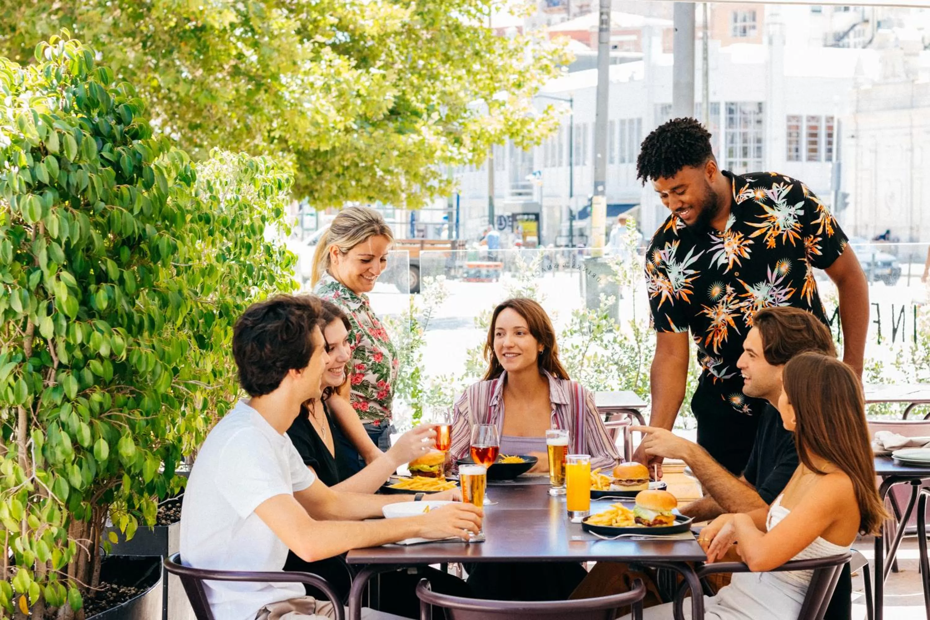 Food and drinks in 1908 Lisboa Hotel