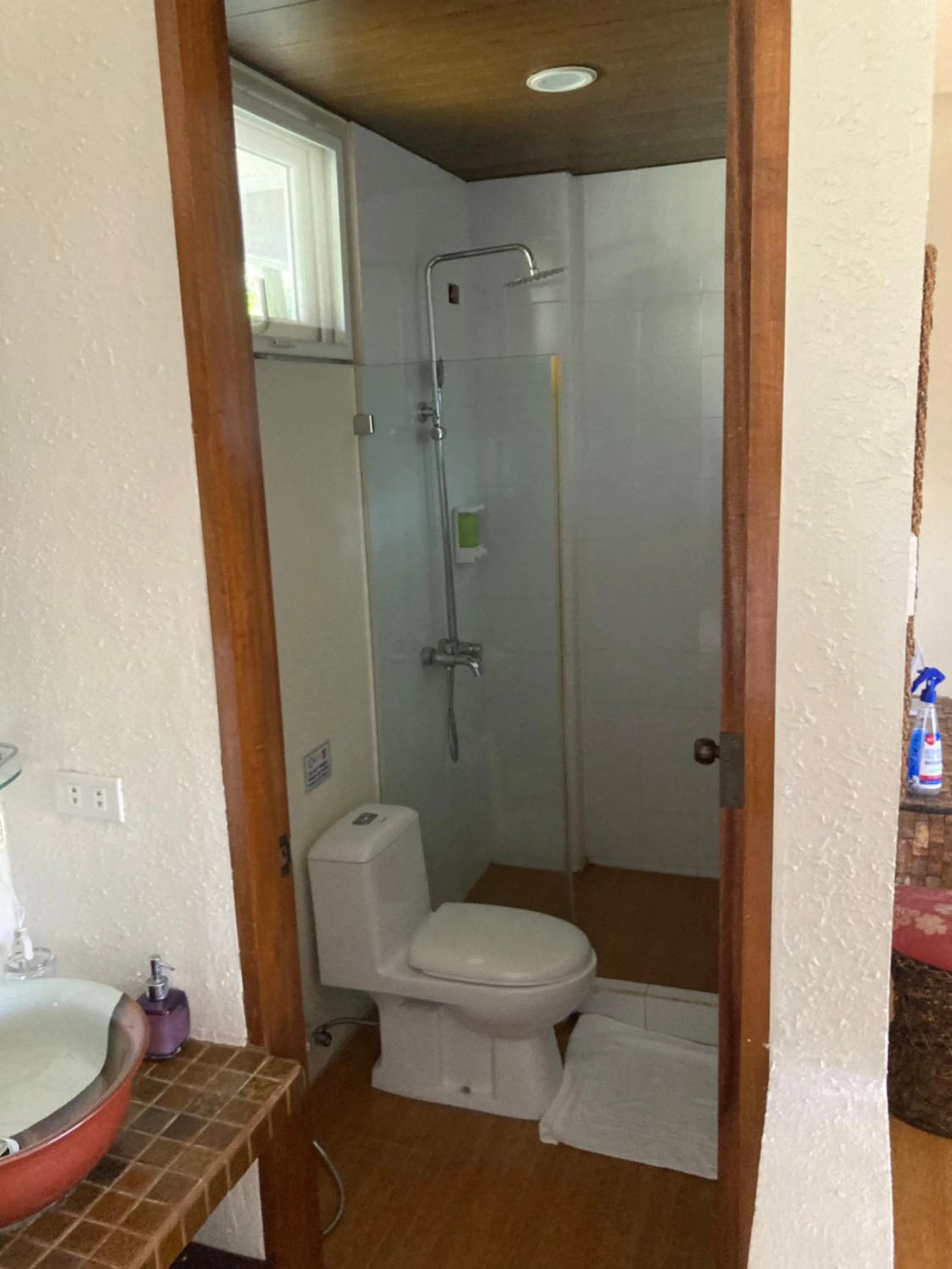 Bathroom in Sunset At Aninuan Beach Resort