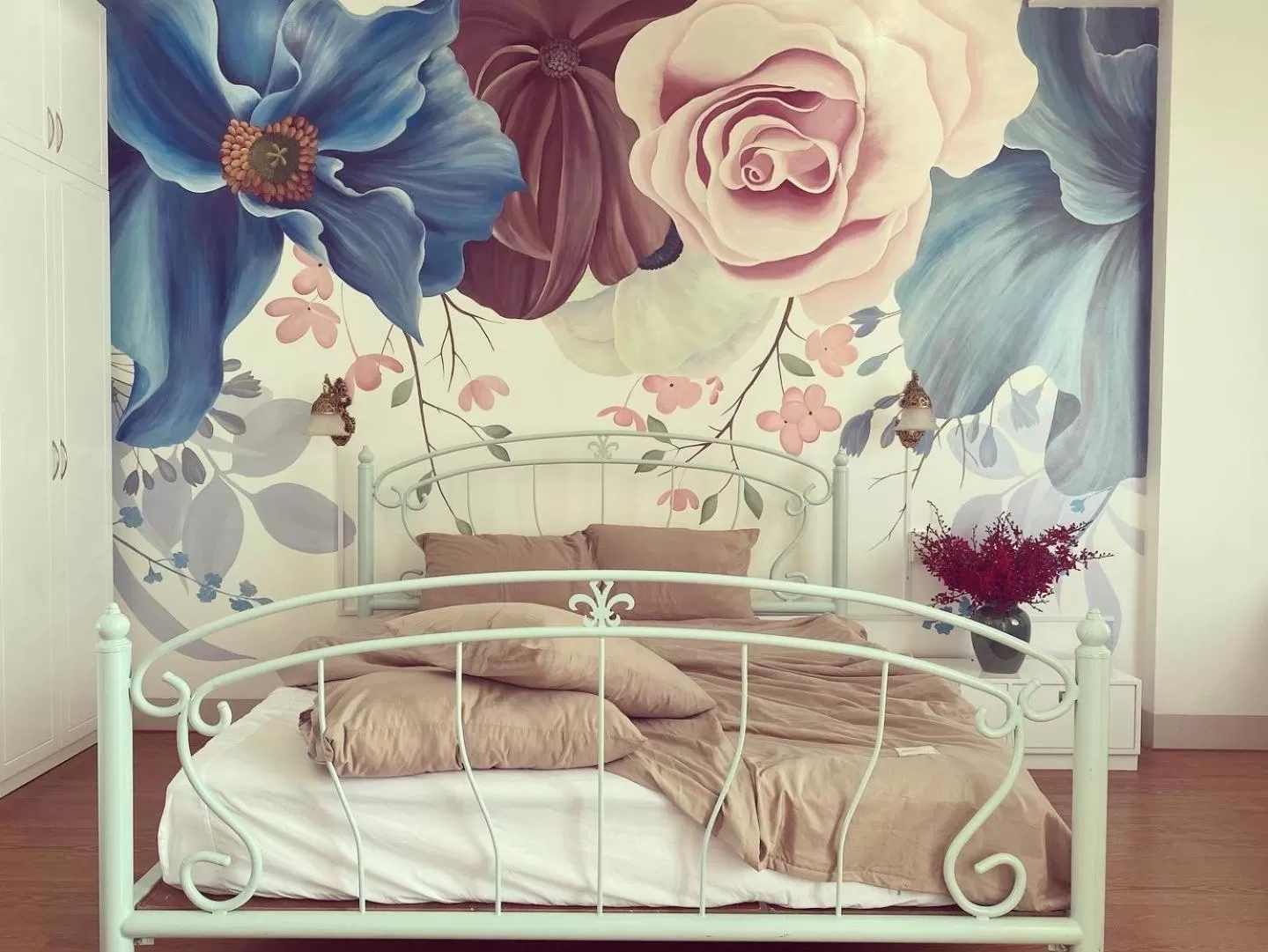 Bed in Emerald Boutique Stay 2