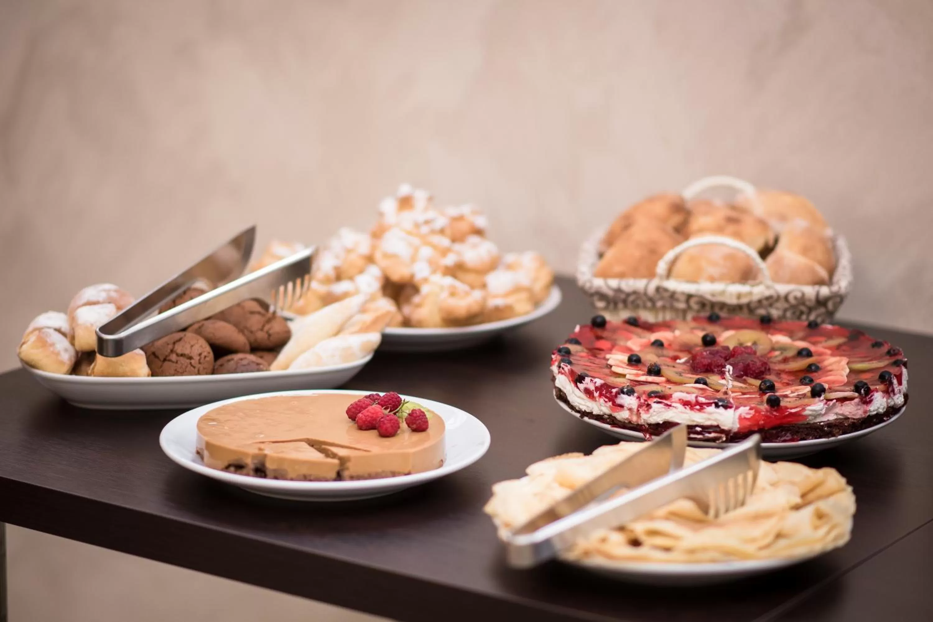 Buffet breakfast in Laguna Hotel