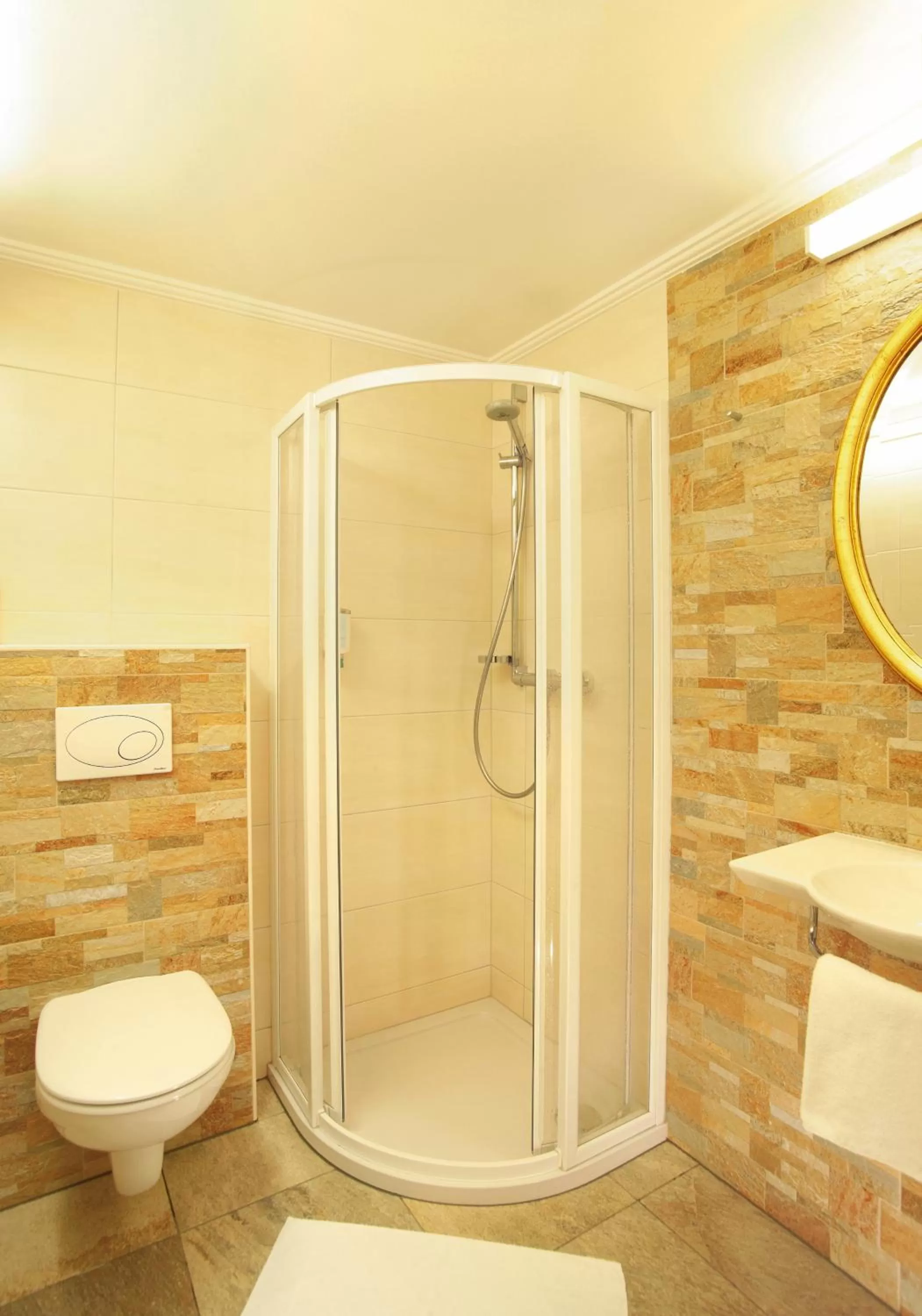 Standard Double or Twin Room in Hotel Sperlhof