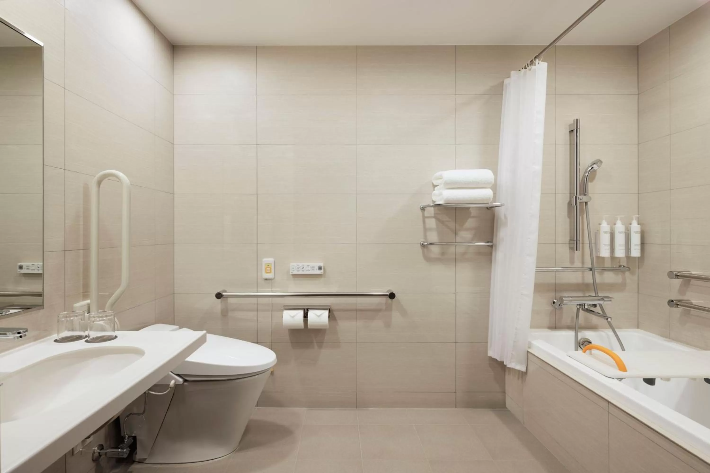 Bathroom in Courtyard by Marriott Nagoya