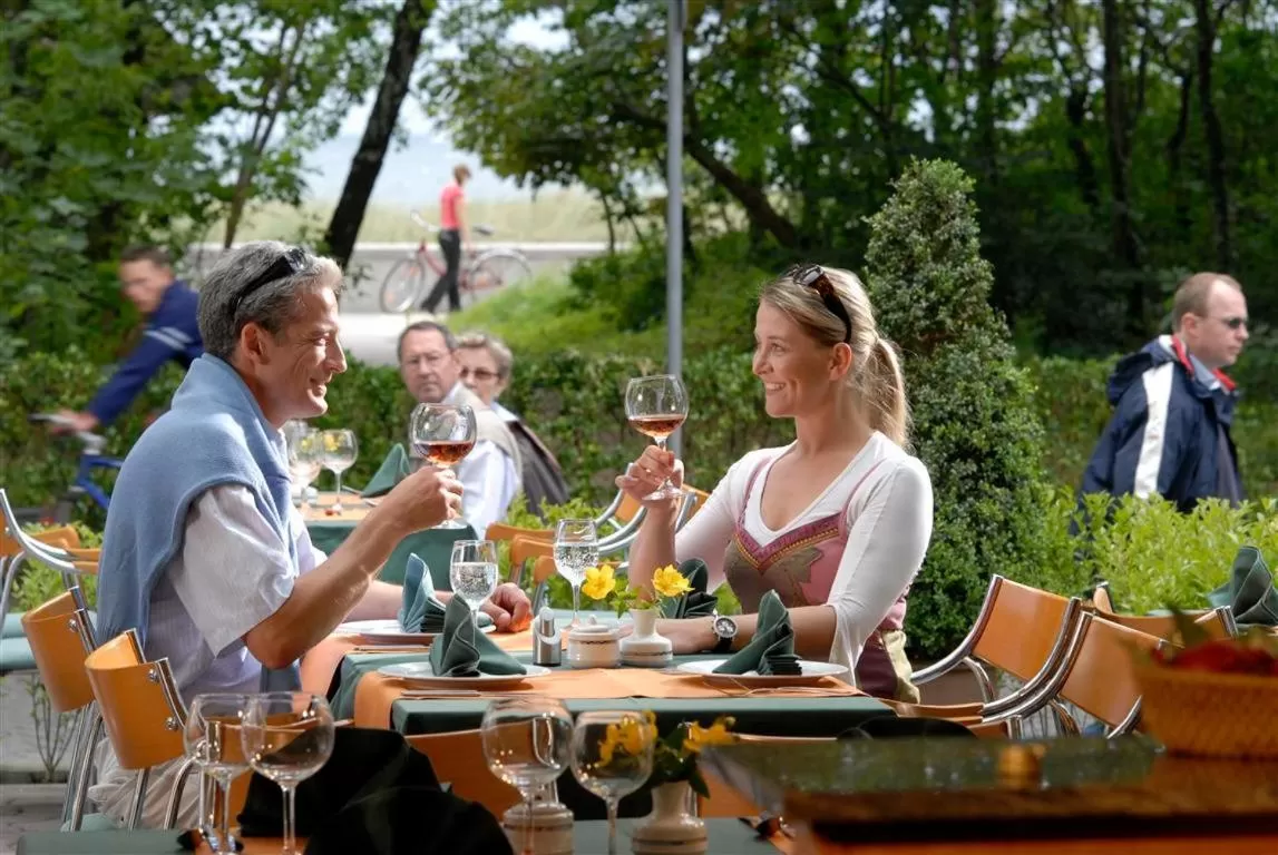 Restaurant/places to eat in Am Weststrand Aparthotel Kühlungsborn