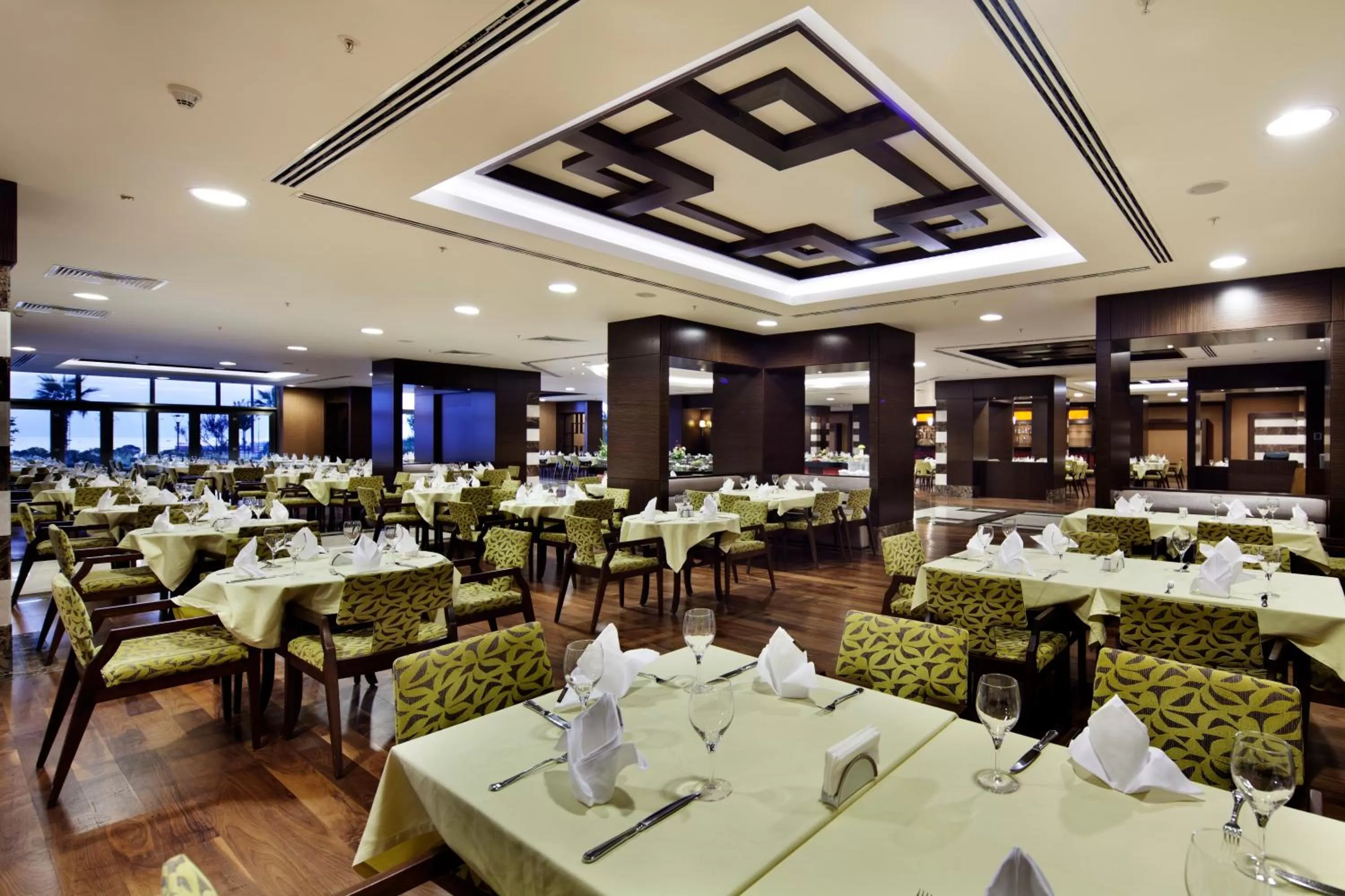 Restaurant/places to eat in The Green Park Pendik